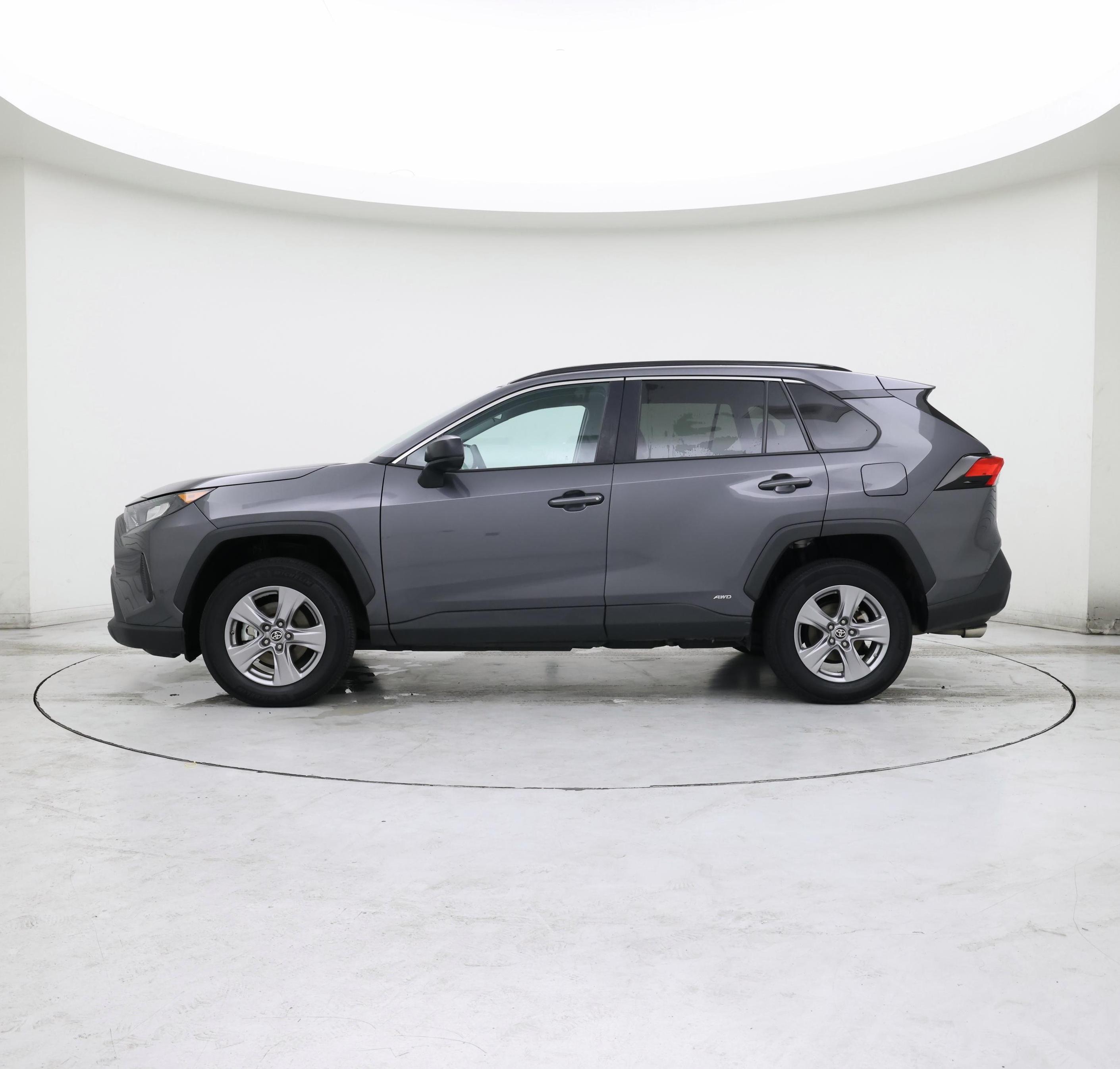 Thumbnail: 2022 Toyota RAV4 - 3