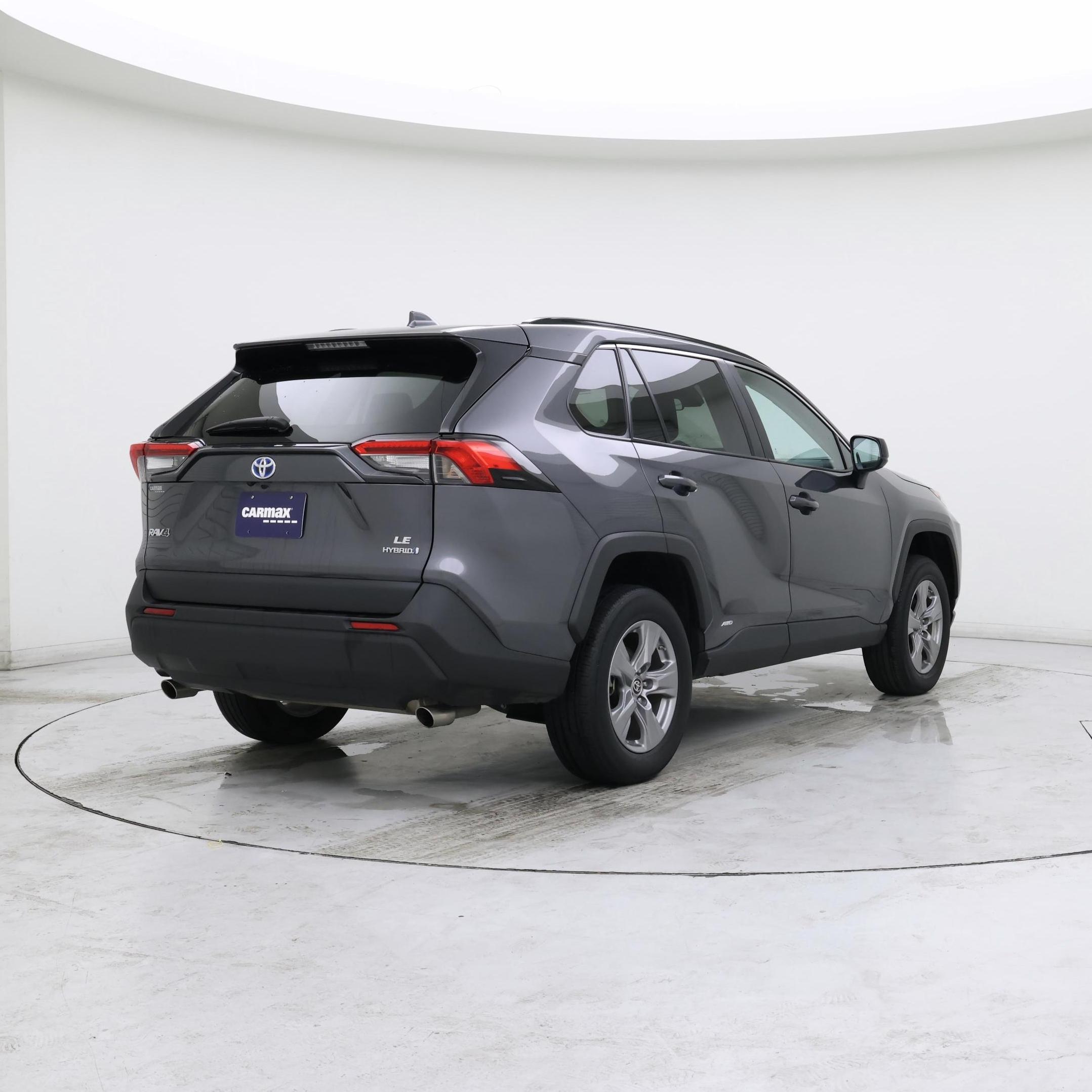 Thumbnail: 2022 Toyota RAV4 - 8