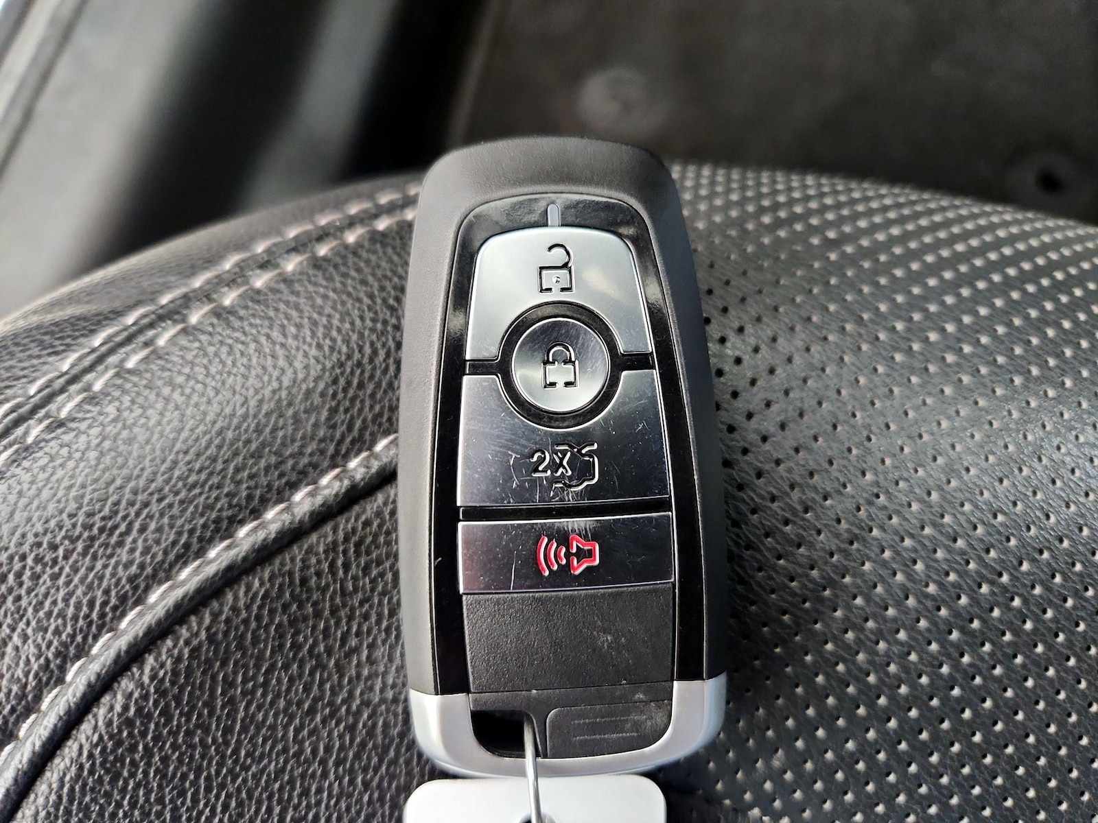 2021 Ford Mustang GT Premium - Photo 24