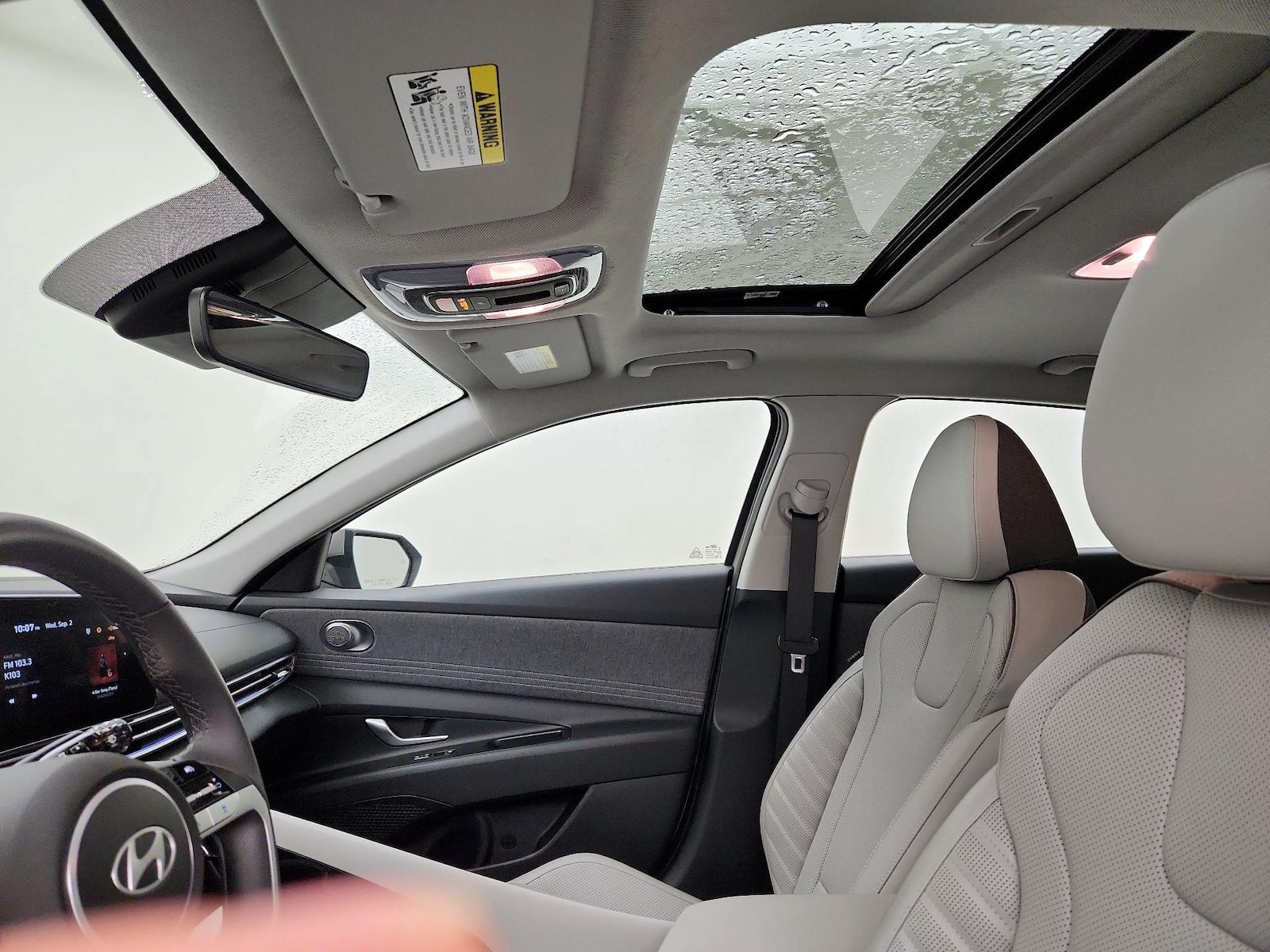 Sunroof(s) & Overhead Airbags