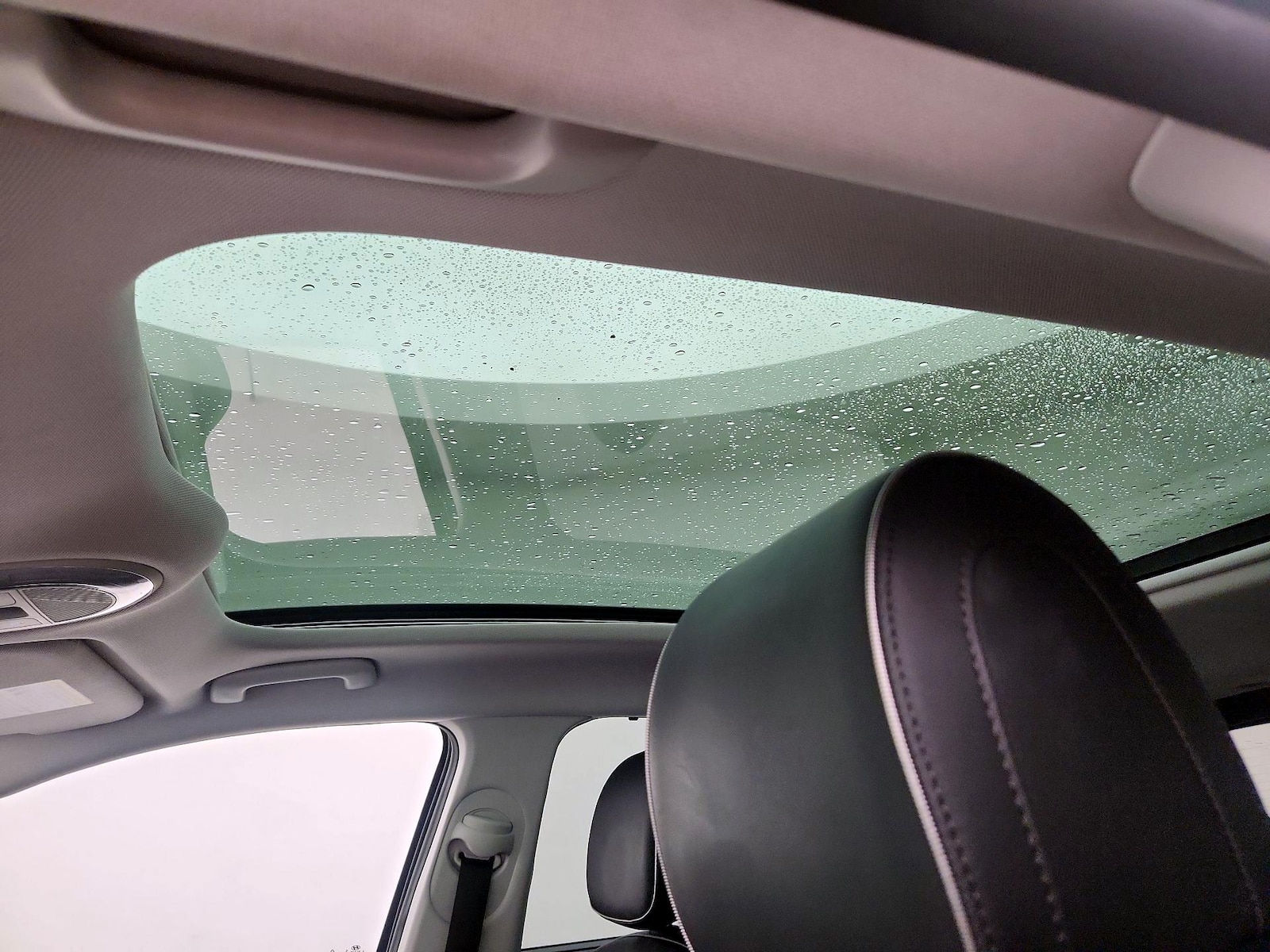 Skylight(s) & Overhead Airbags