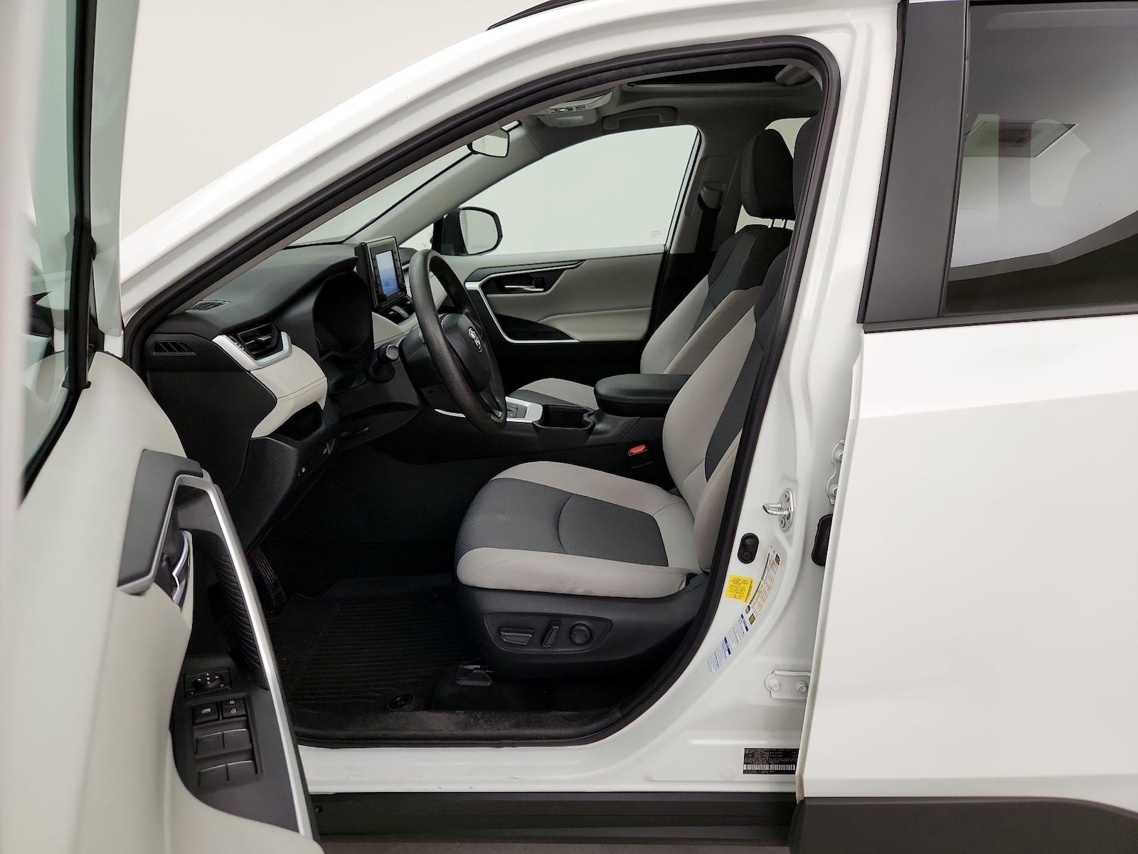 Power Seat(s) & Side Airbags