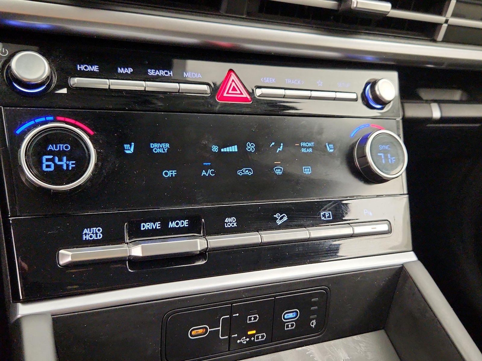 2025 Hyundai Santa Fe SEL - Photo 17
