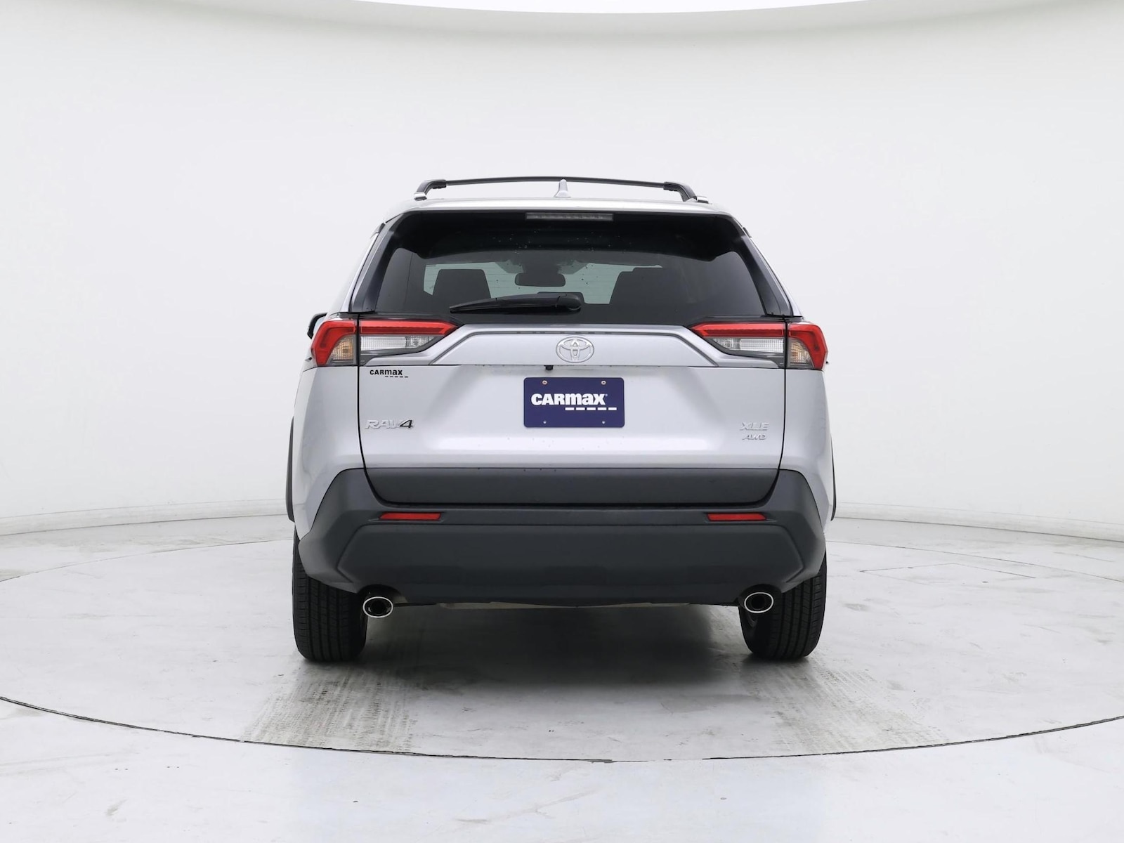 2024 Toyota RAV4 XLE - Photo 7