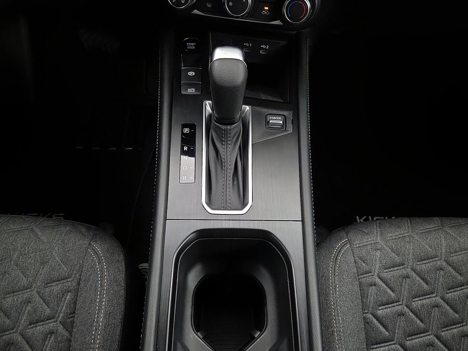 2025 Nissan Kicks SV AWD - Photo 17