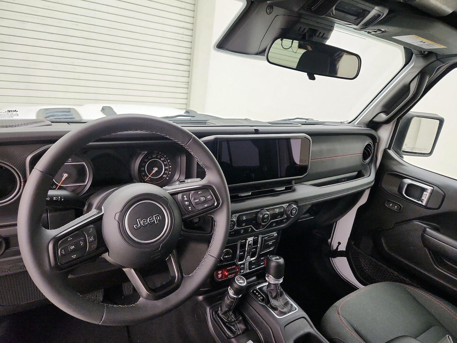 2025 Jeep Wrangler 4-Door Rubicon - Photo 10
