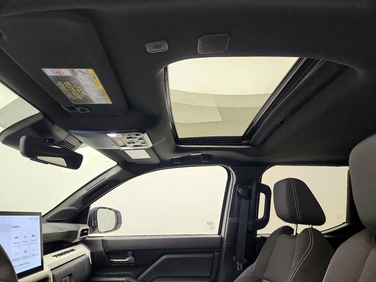 Sunroof(s) & Overhead Airbags