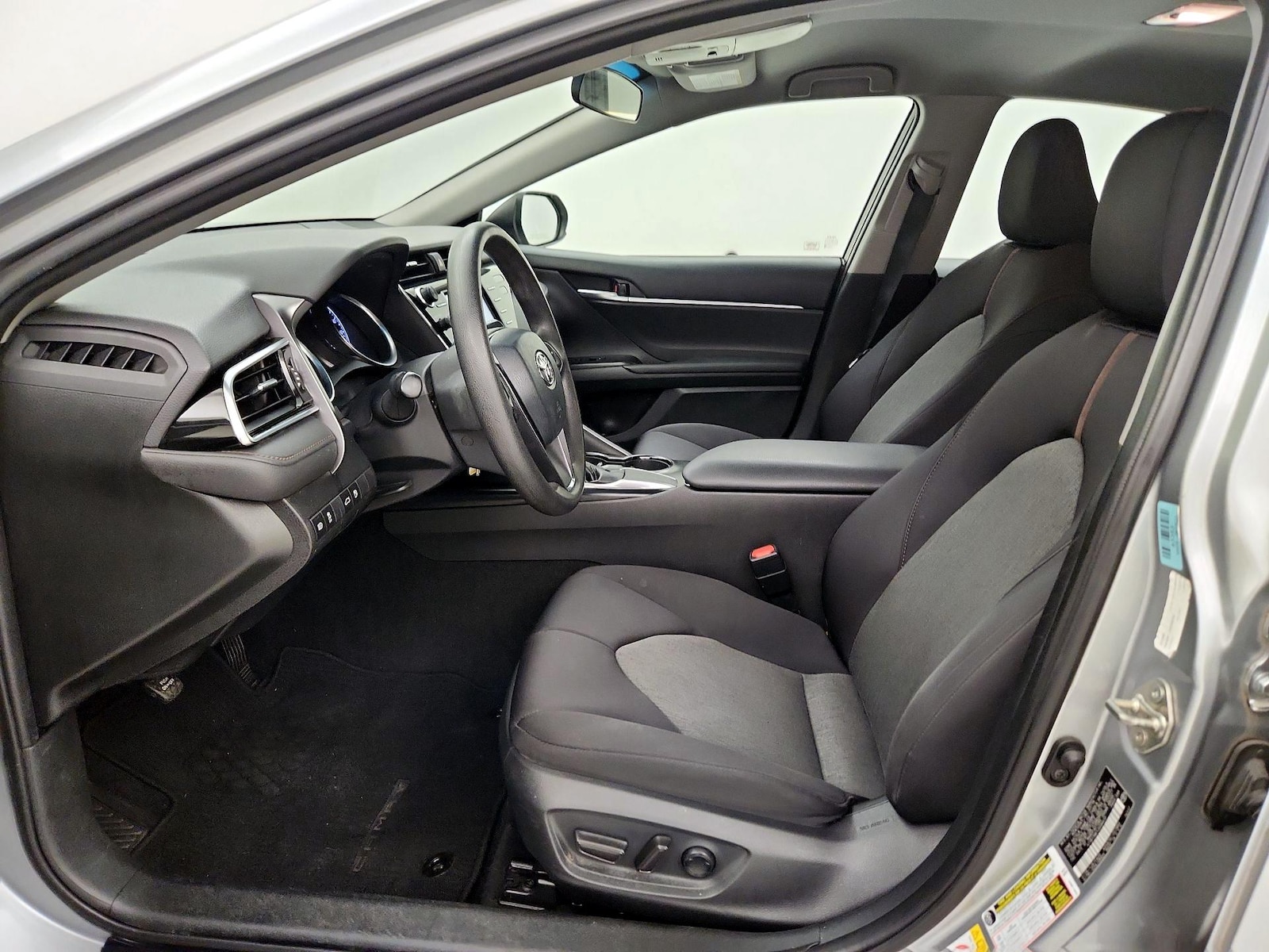 Power Seat(s) & Side Airbags