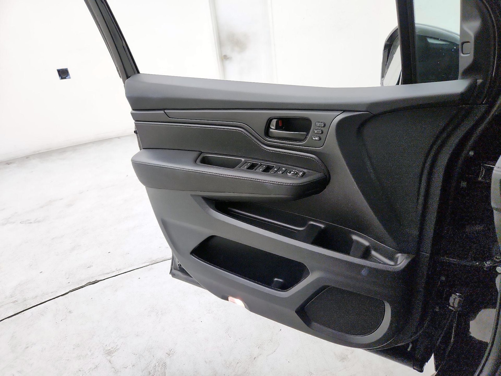 2025 Honda Odyssey Sport L - Photo 13