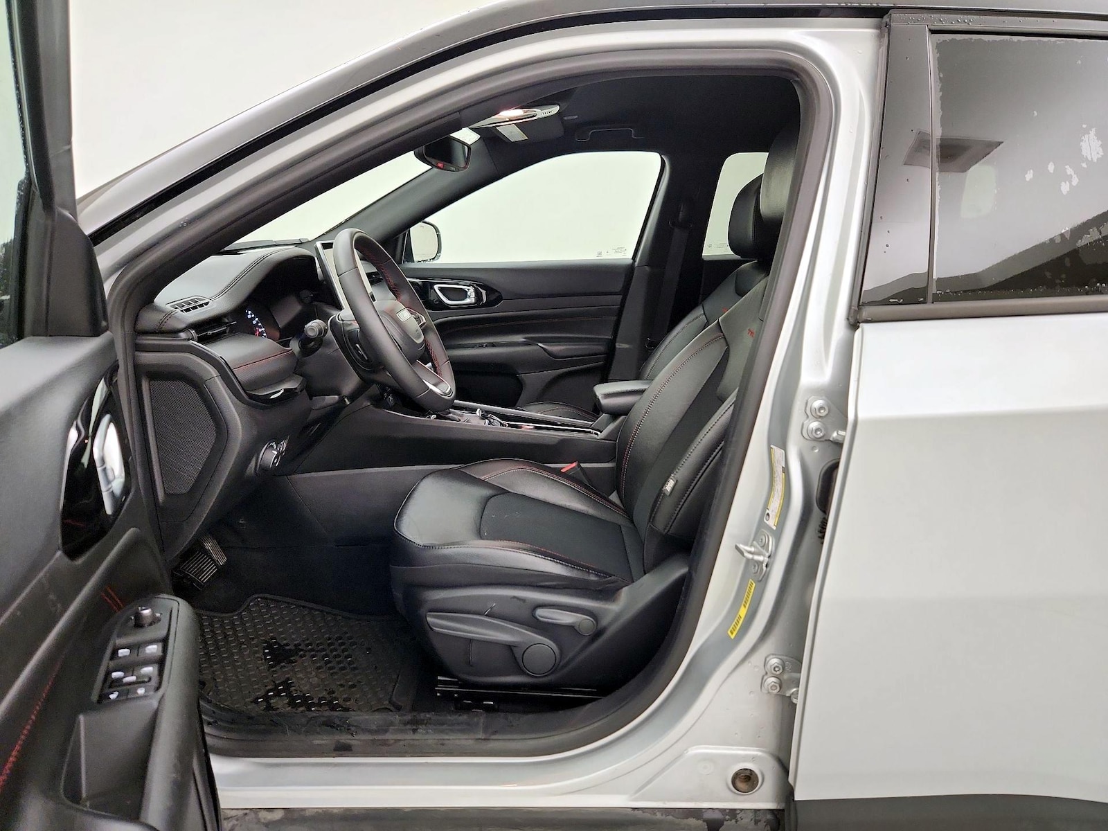 Leather Seats & Side Airbags