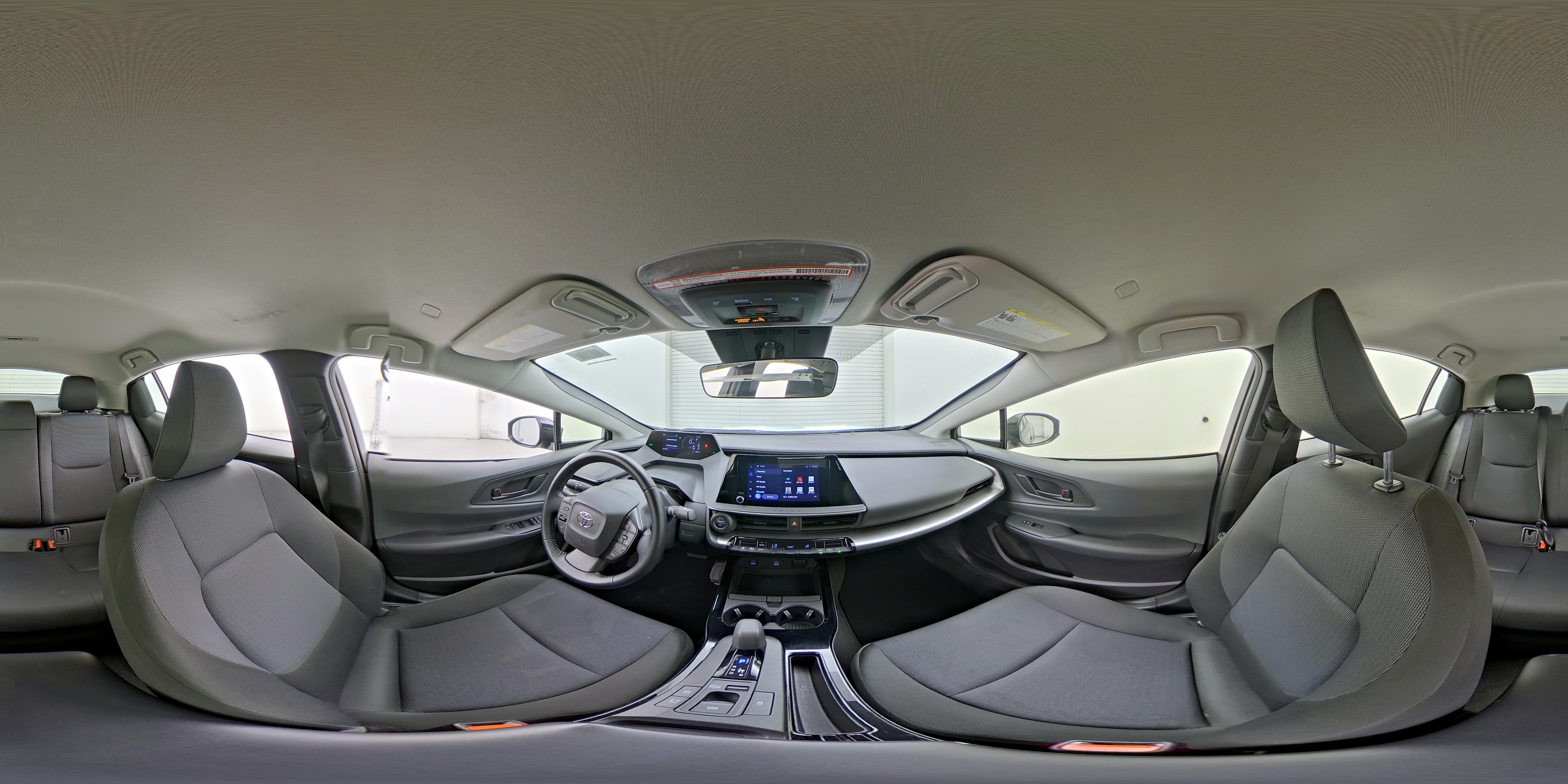 2025 Toyota Prius LE - Photo 24