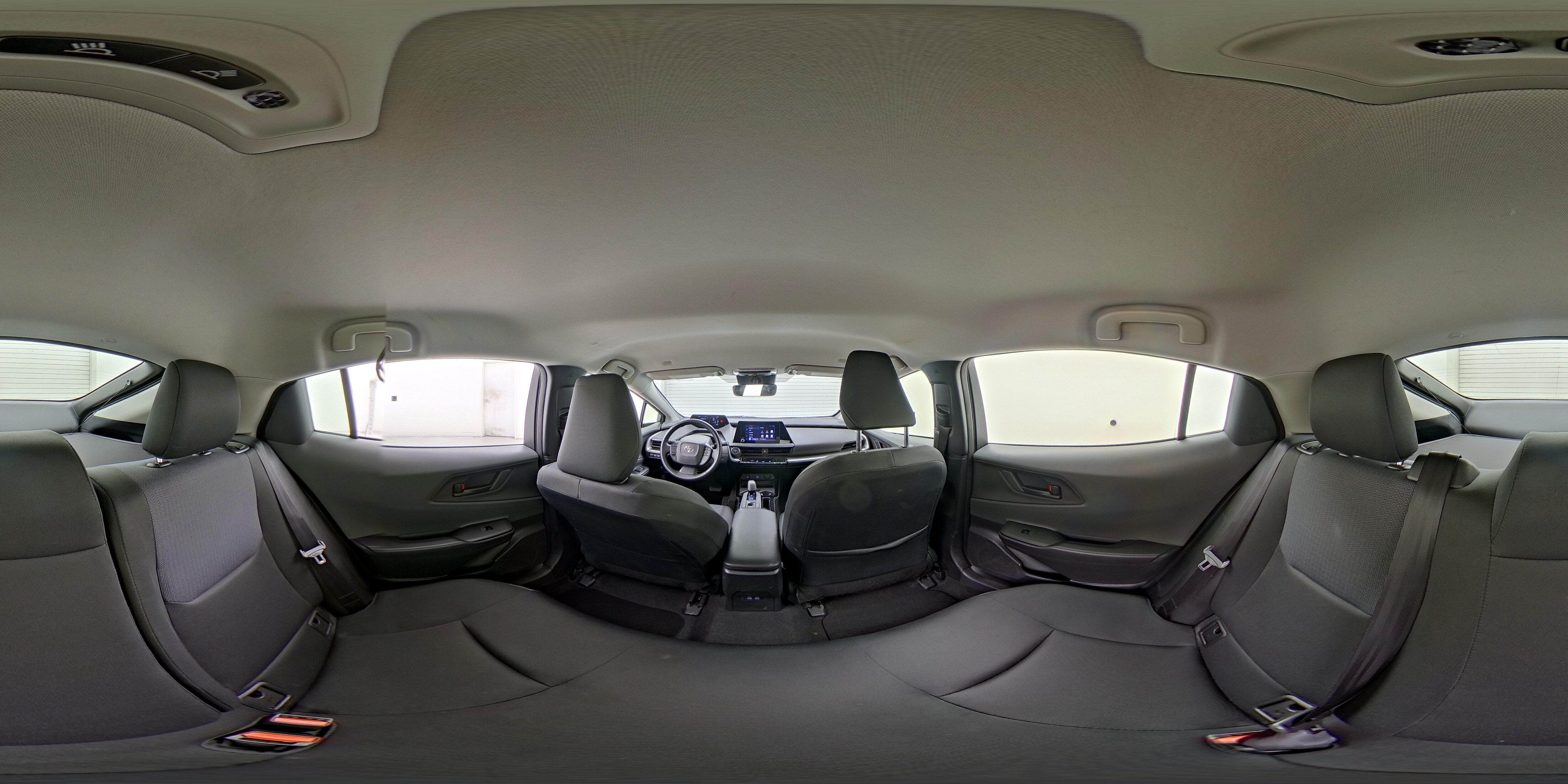 2025 Toyota Prius LE - Photo 25