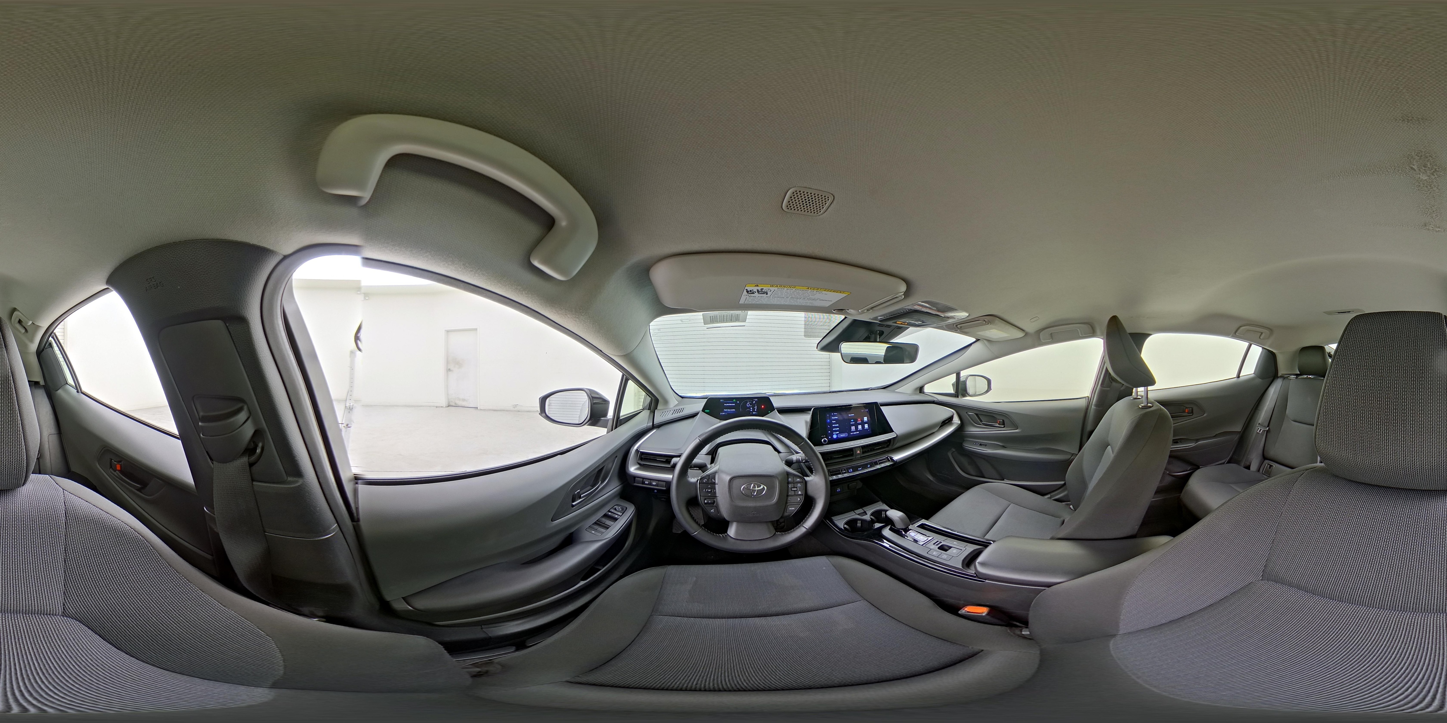 2025 Toyota Prius LE - Photo 26