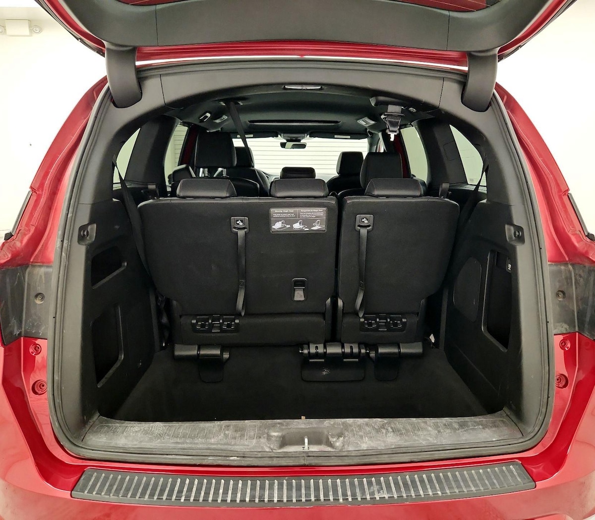 Trunk/Cargo (Seats Up)