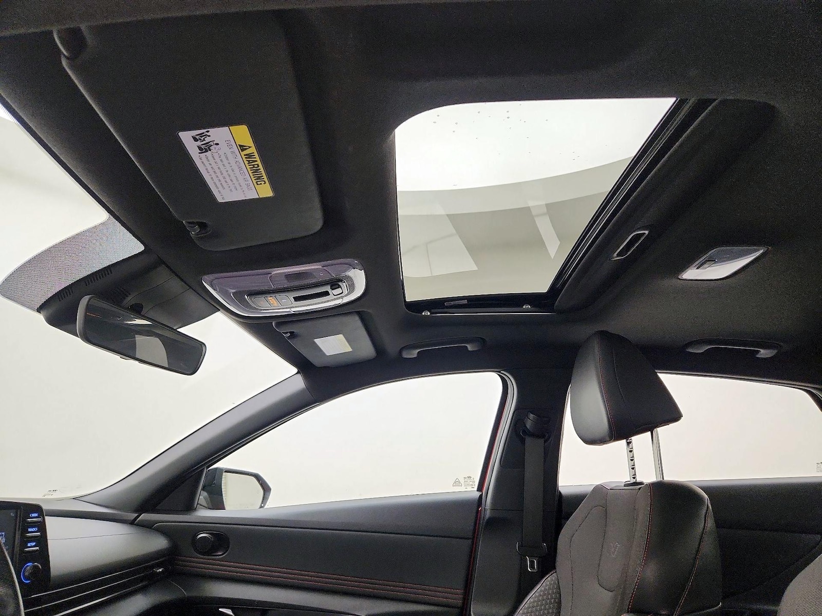 Sunroof(s) & Overhead Airbags