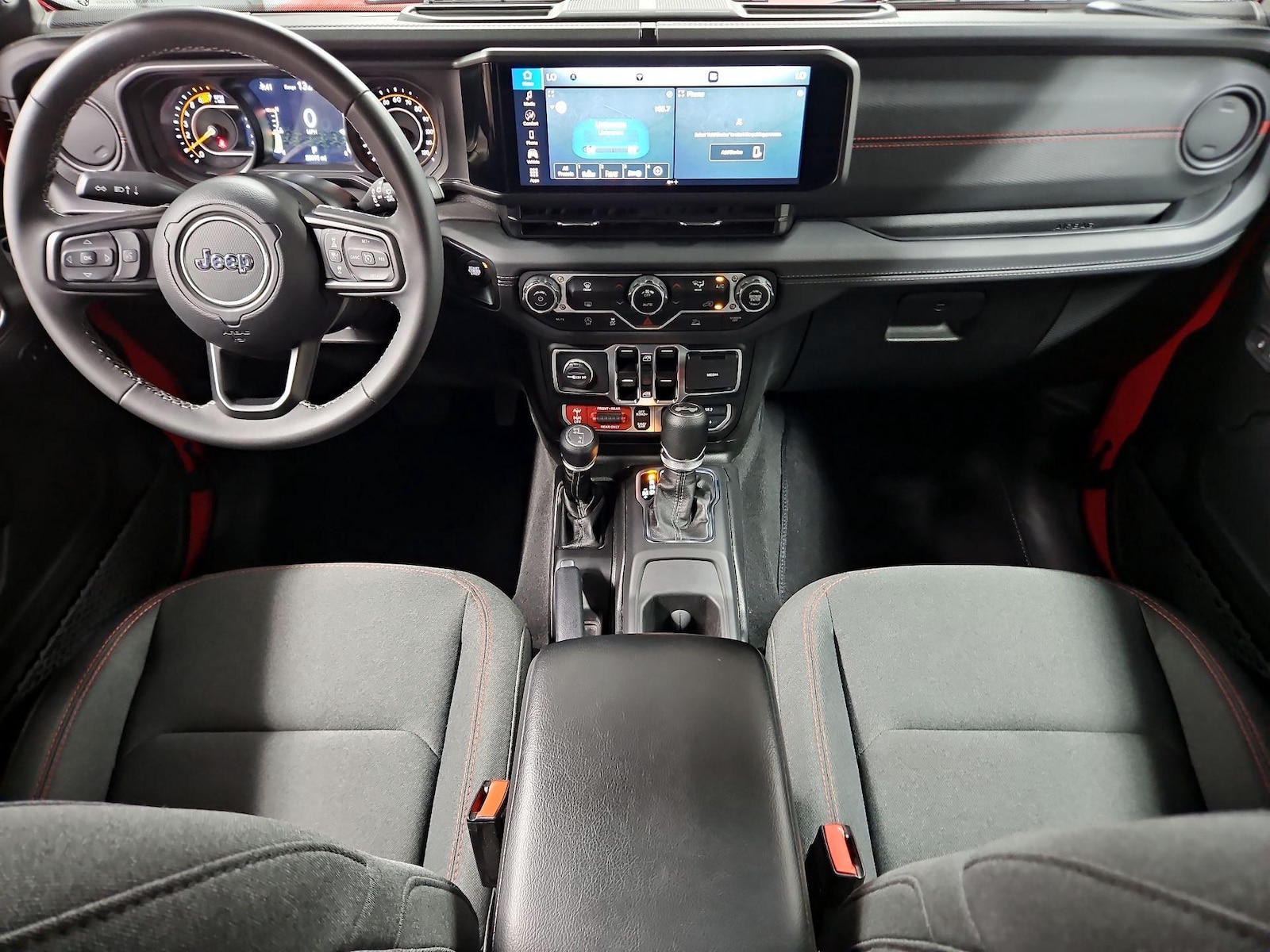 Apple CarPlay® & Android Auto™