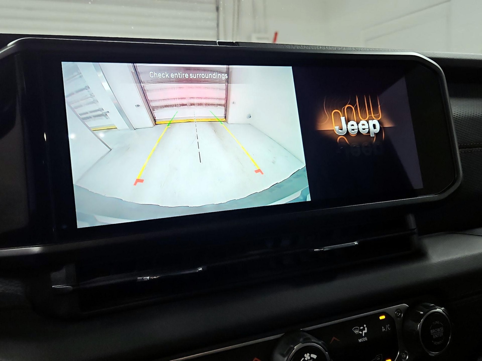 2025 Jeep Wrangler 4-Door Rubicon - Photo 15