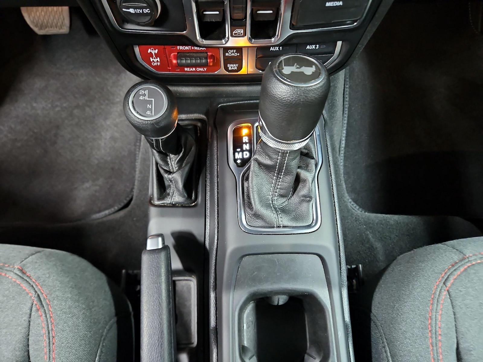 2025 Jeep Wrangler 4-Door Rubicon - Photo 18