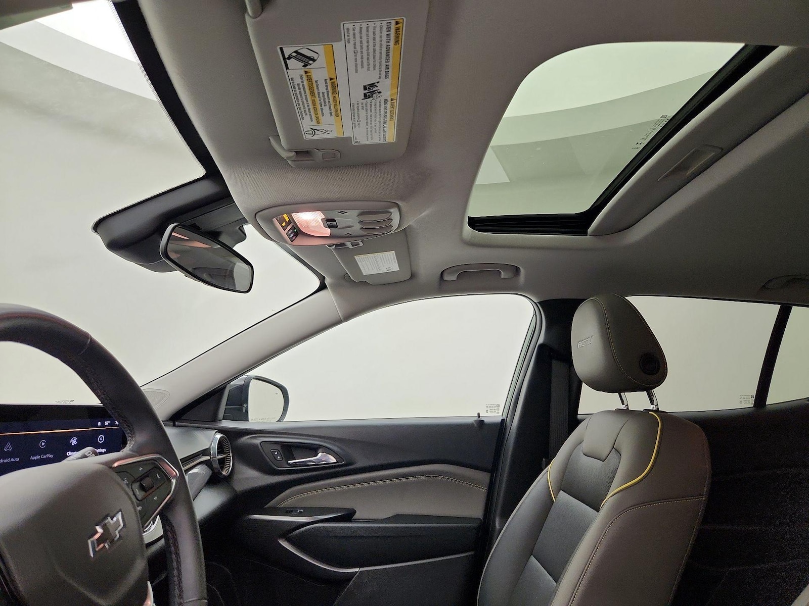 Sunroof(s) & Overhead Airbags