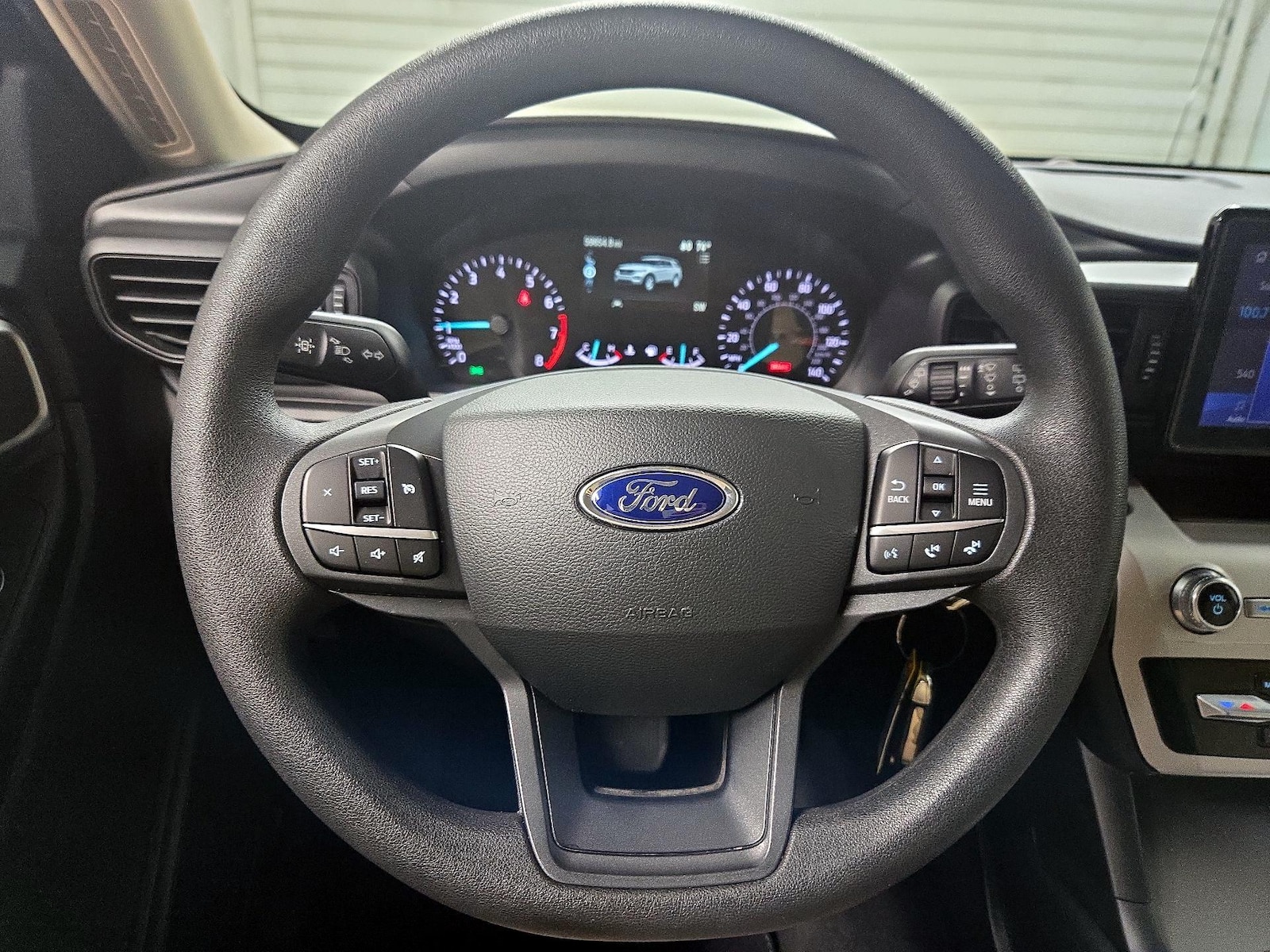 2022 Ford Explorer Base - Photo 11
