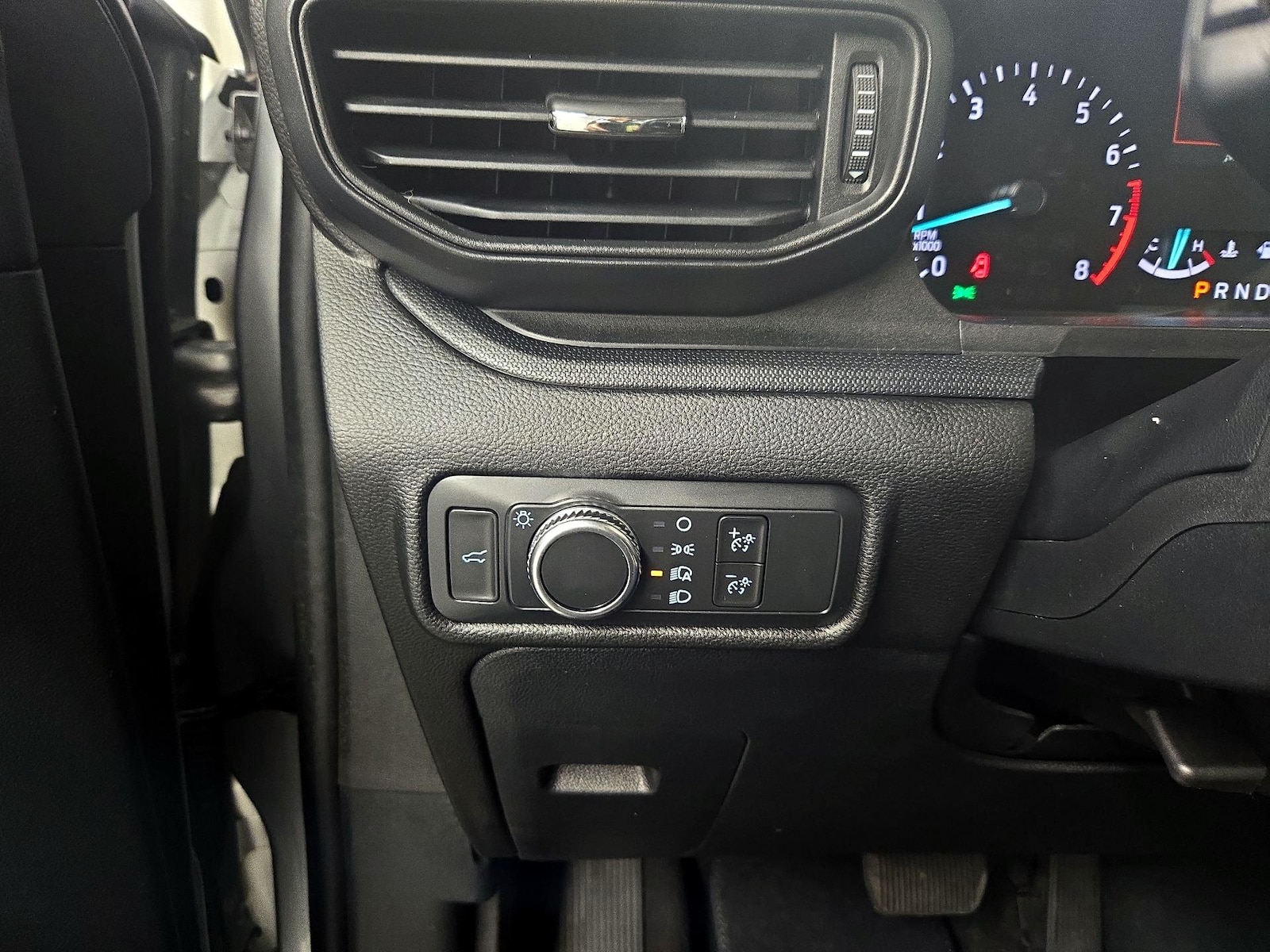 2022 Ford Explorer Base - Photo 14