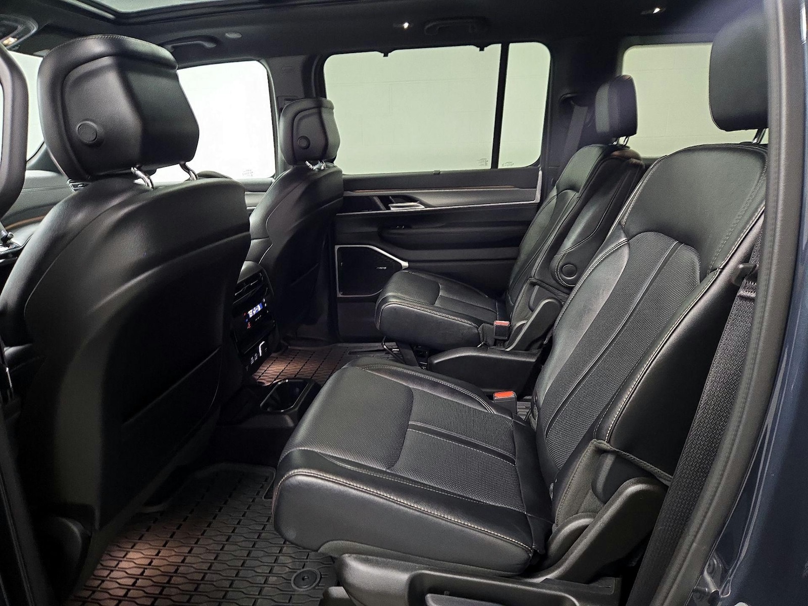 Rear Air Conditioning