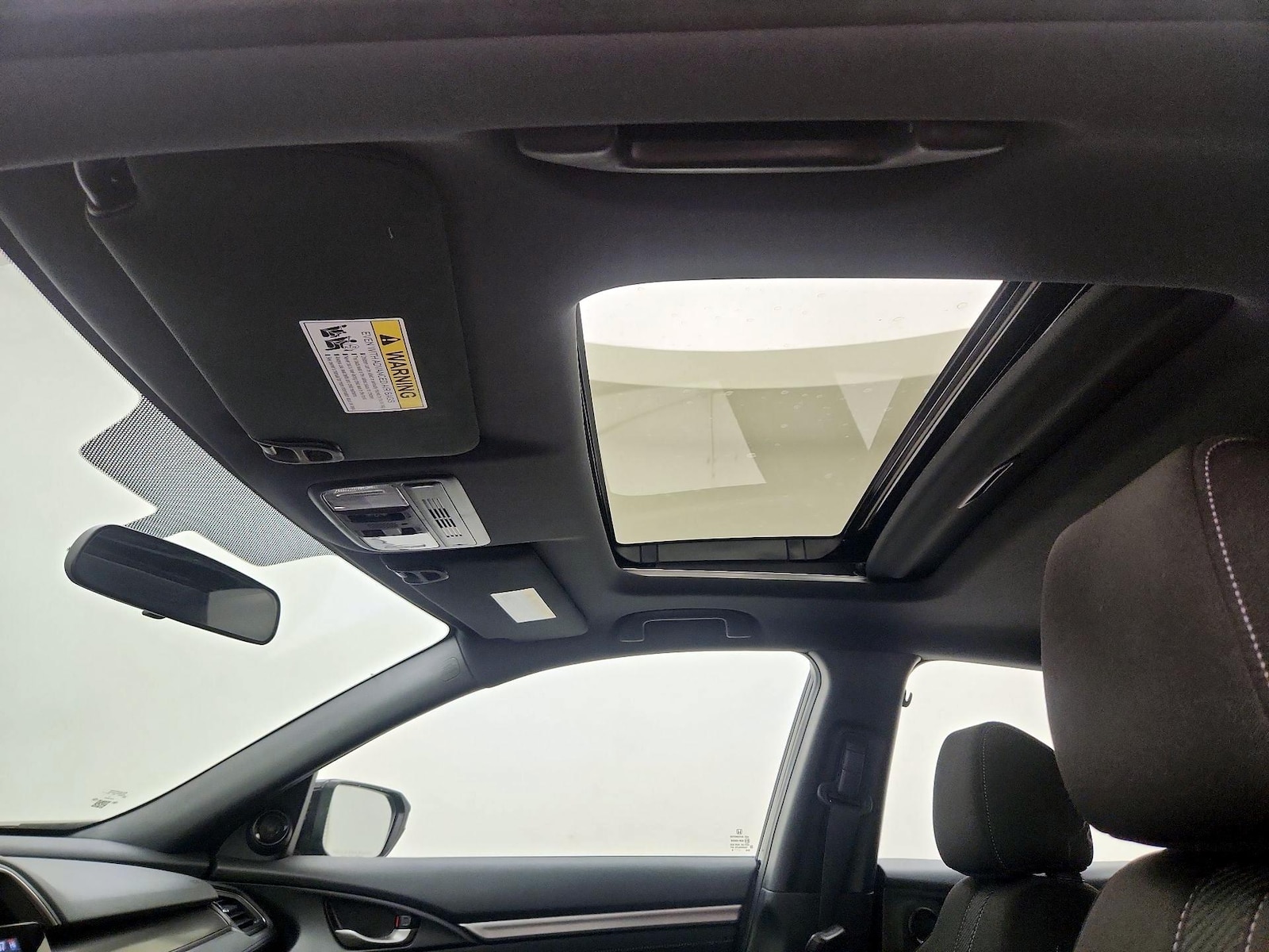 Sunroof(s) & Overhead Airbags