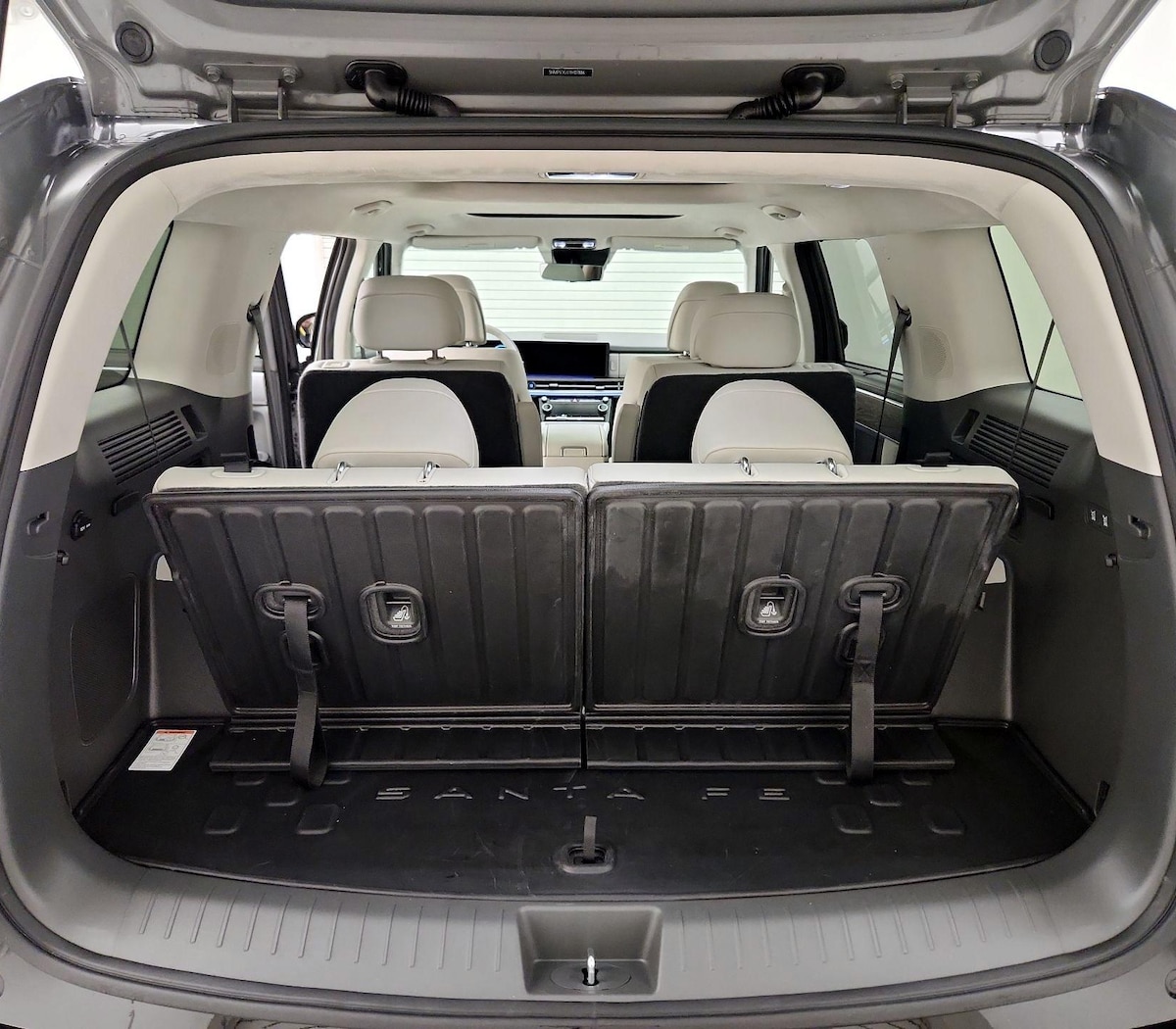Trunk/Cargo (Seats Up)