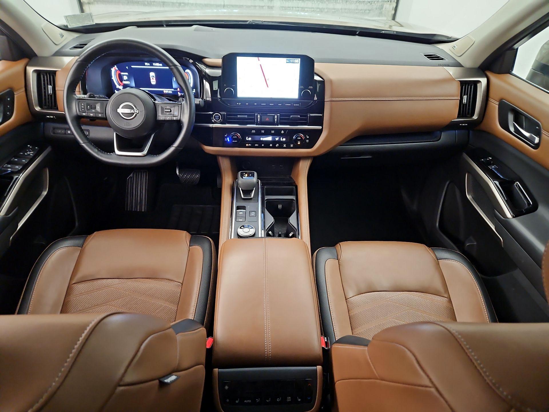 Thumbnail: 2023 Nissan Pathfinder - 9