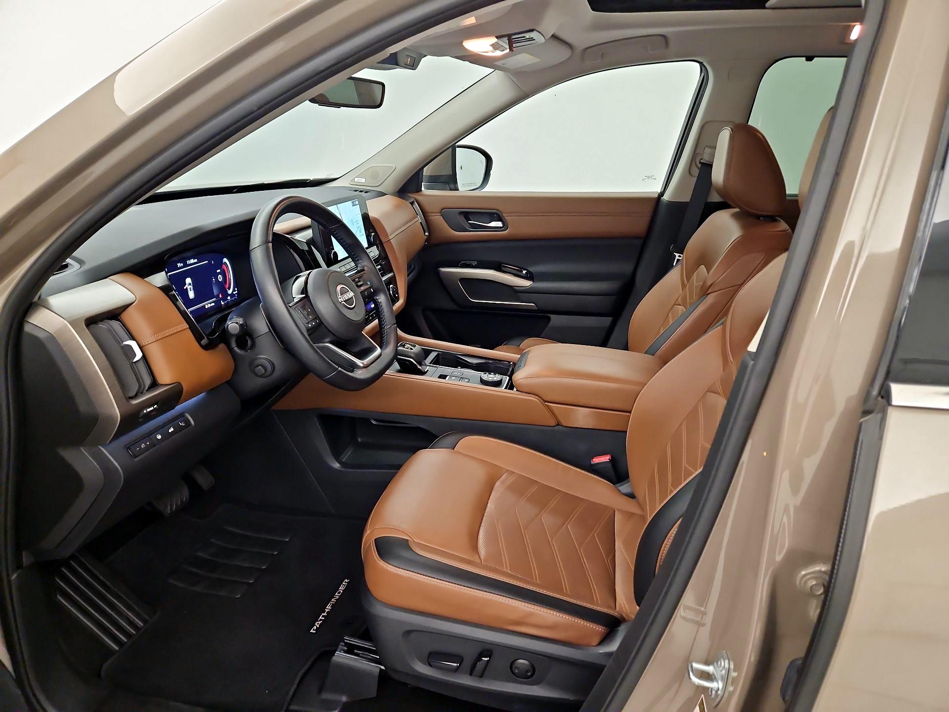 Thumbnail: 2023 Nissan Pathfinder - 11