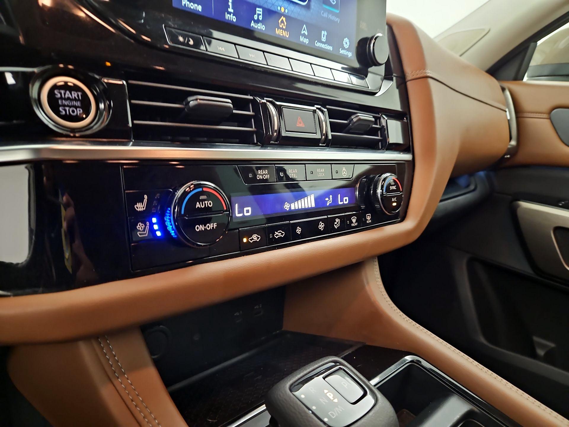 Thumbnail: 2023 Nissan Pathfinder - 17