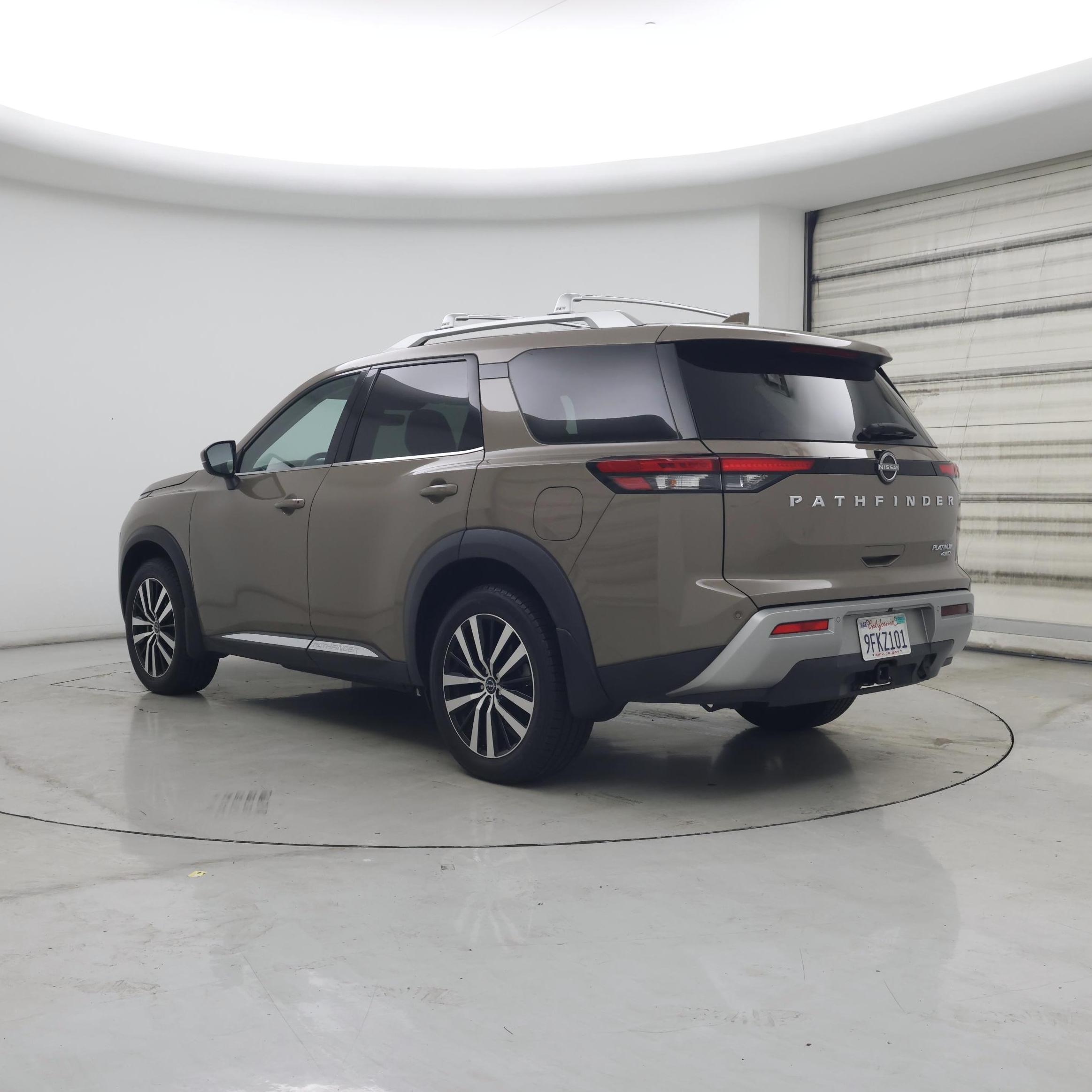 Thumbnail: 2023 Nissan Pathfinder - 2