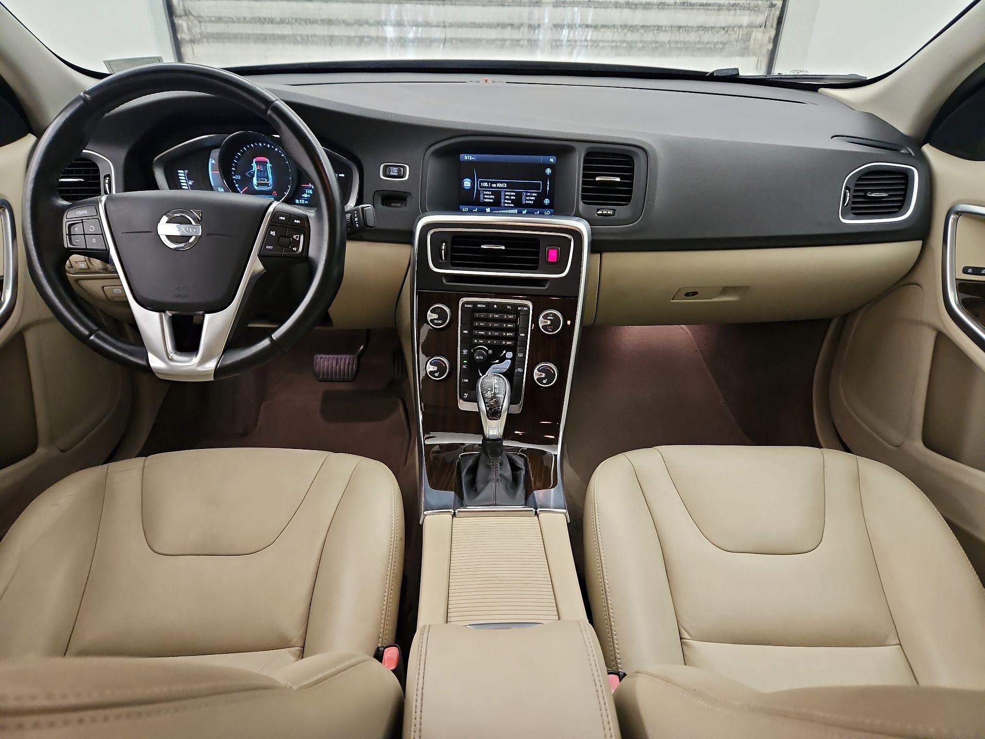 Thumbnail: 2015 Volvo S60 - 9