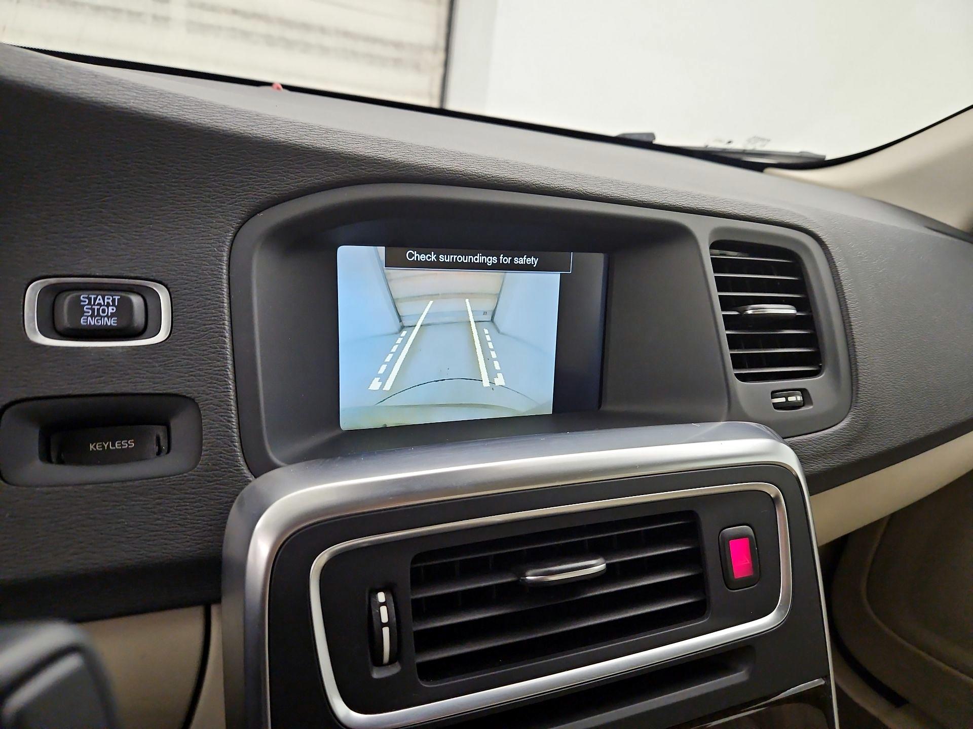 Thumbnail: 2015 Volvo S60 - 14