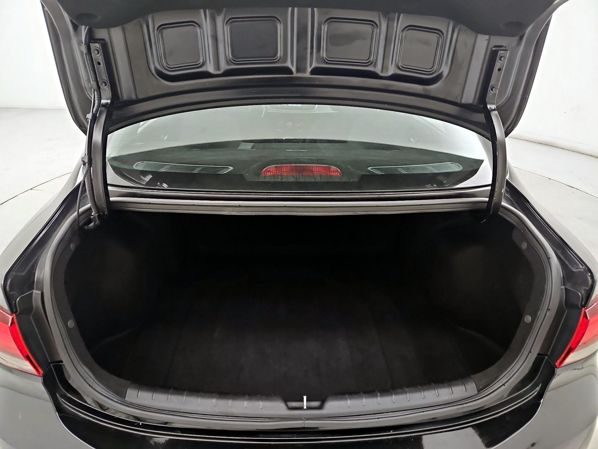 Thumbnail: 2020 Kia Rio - 20