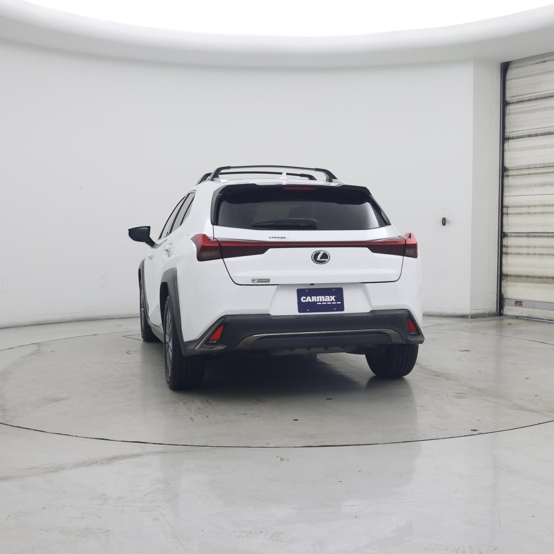 Thumbnail: 2019 Lexus UX - 6