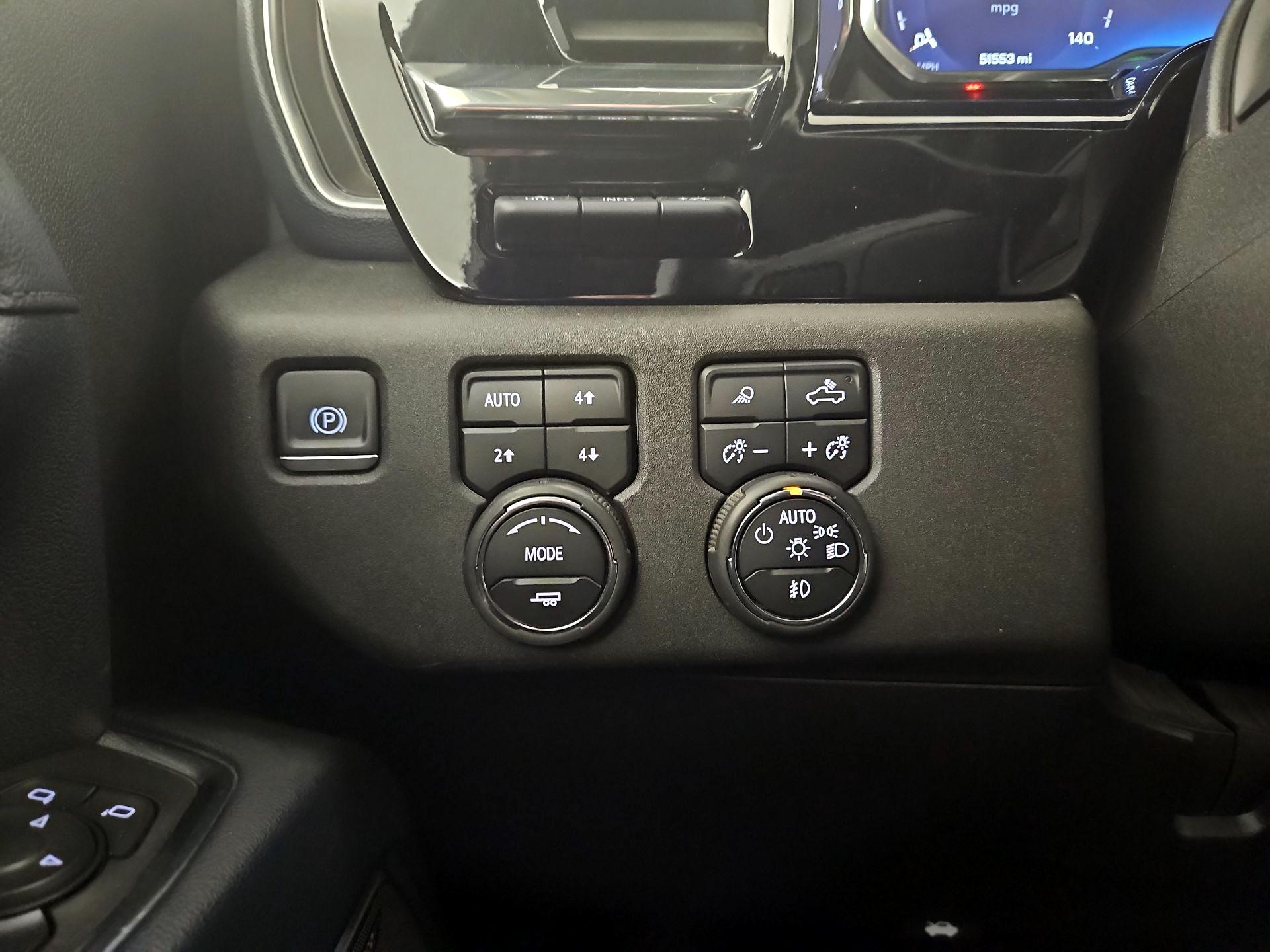 Thumbnail: 2024 Chevrolet Silverado 3500 - 13