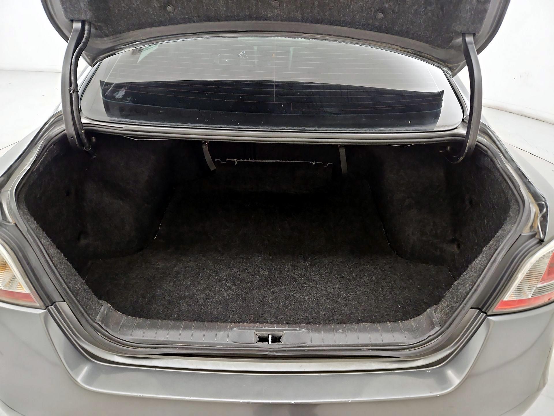 Thumbnail: 2015 Nissan Altima - 20