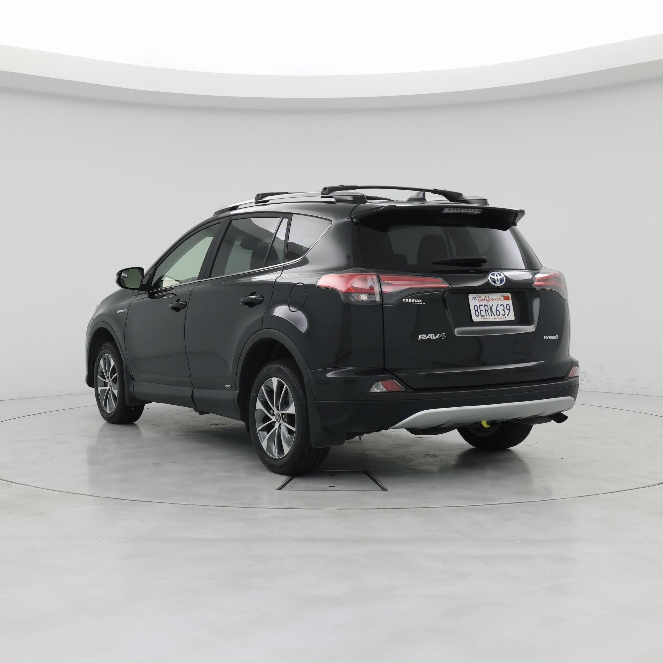 Thumbnail: 2018 Toyota RAV4 - 2