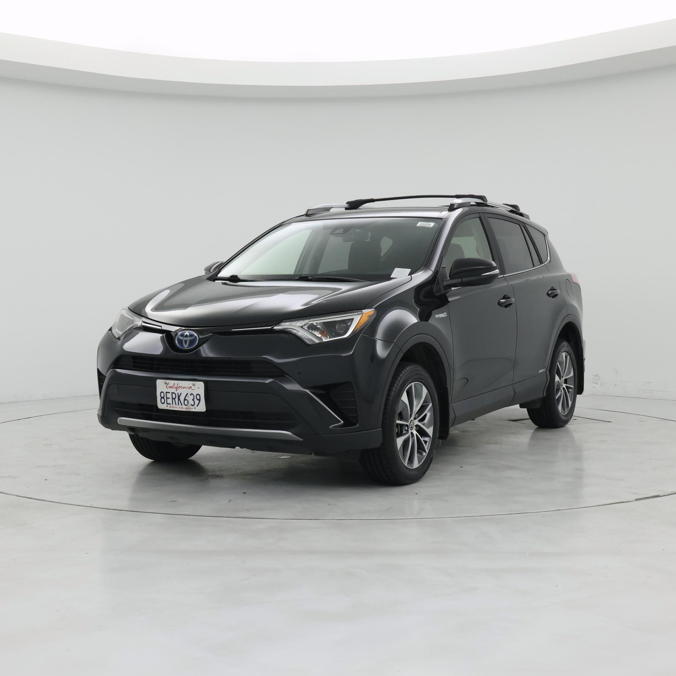 Thumbnail: 2018 Toyota RAV4 - 4