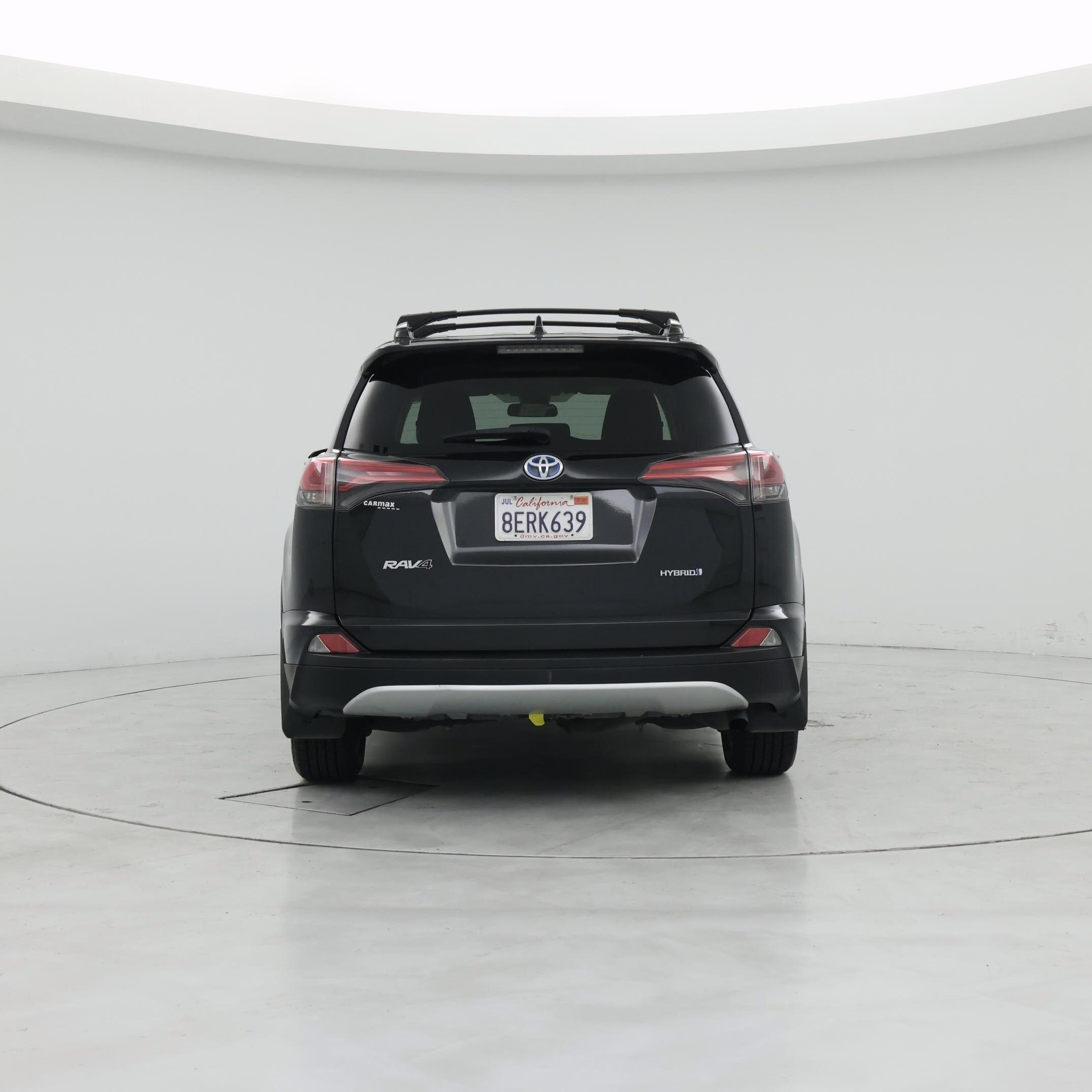 Thumbnail: 2018 Toyota RAV4 - 6