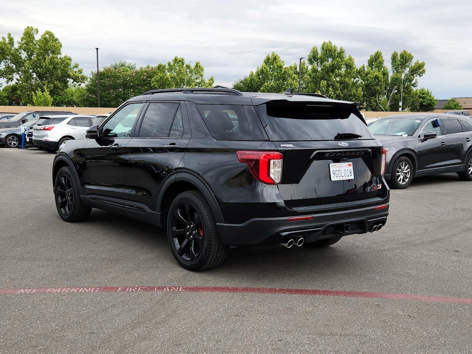 2023 Ford Explorer ST - Photo 8