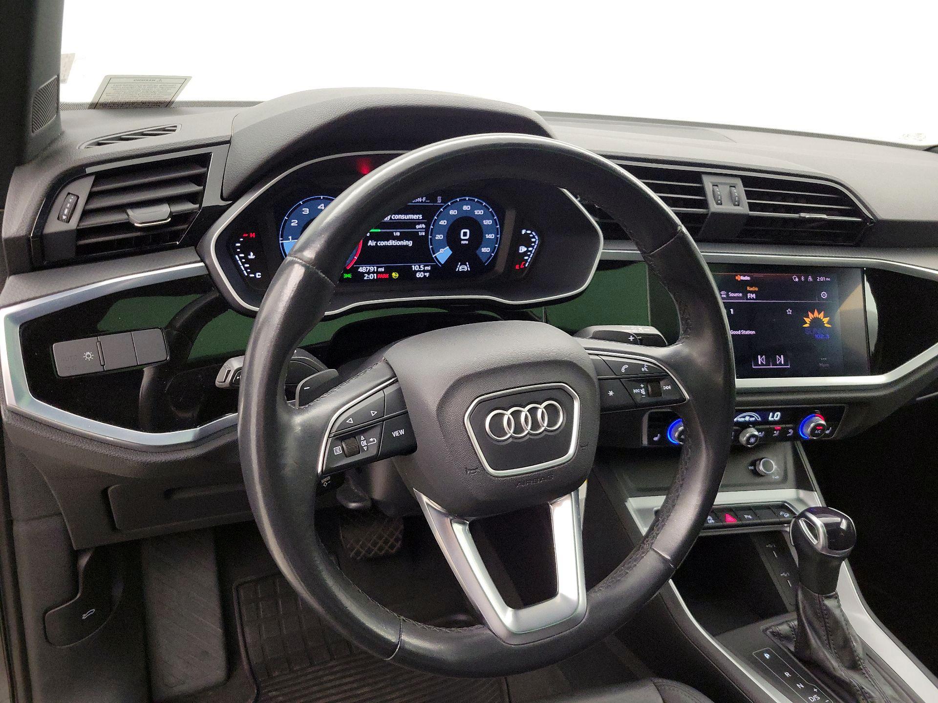 Thumbnail: 2022 Audi Q3 - 10