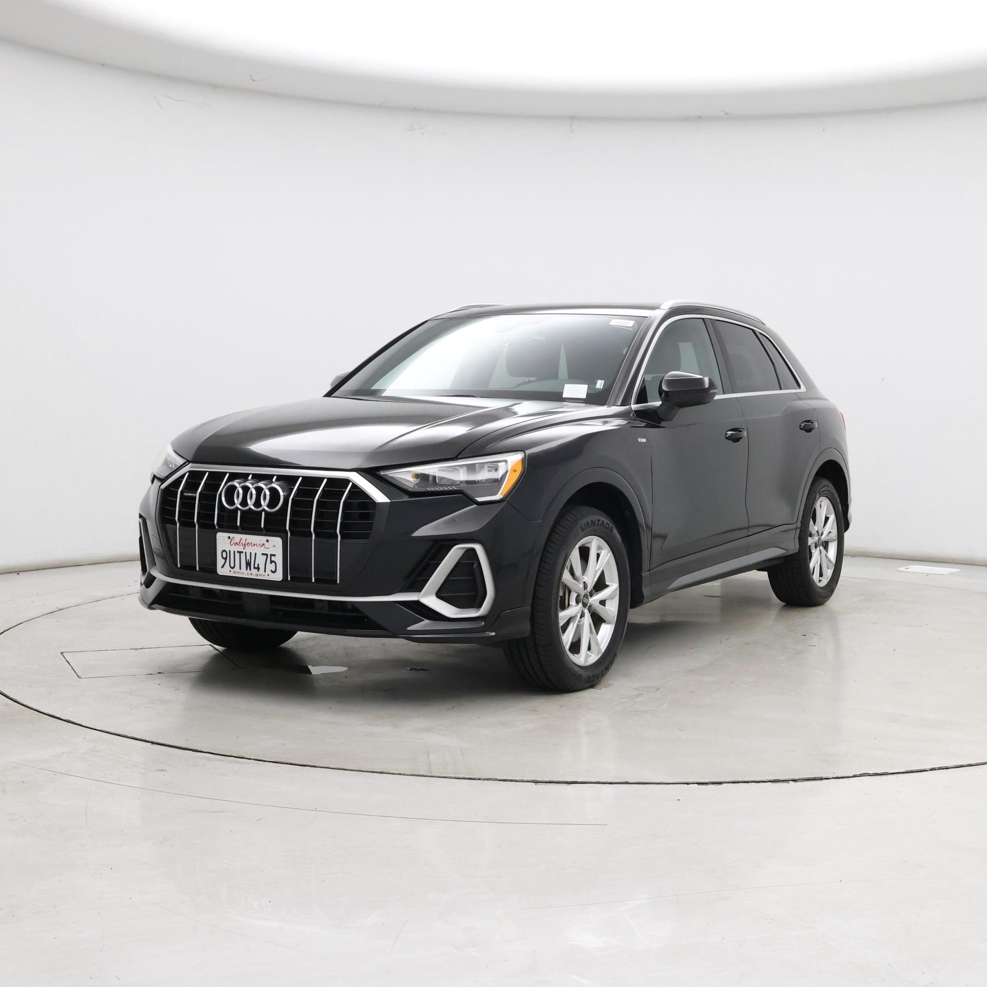 Thumbnail: 2022 Audi Q3 - 4