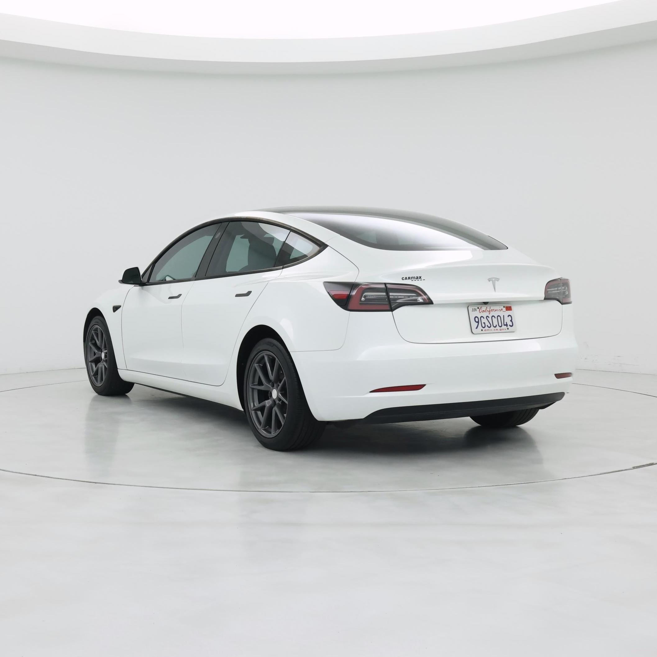 Thumbnail: 2023 Tesla Model 3 - 2