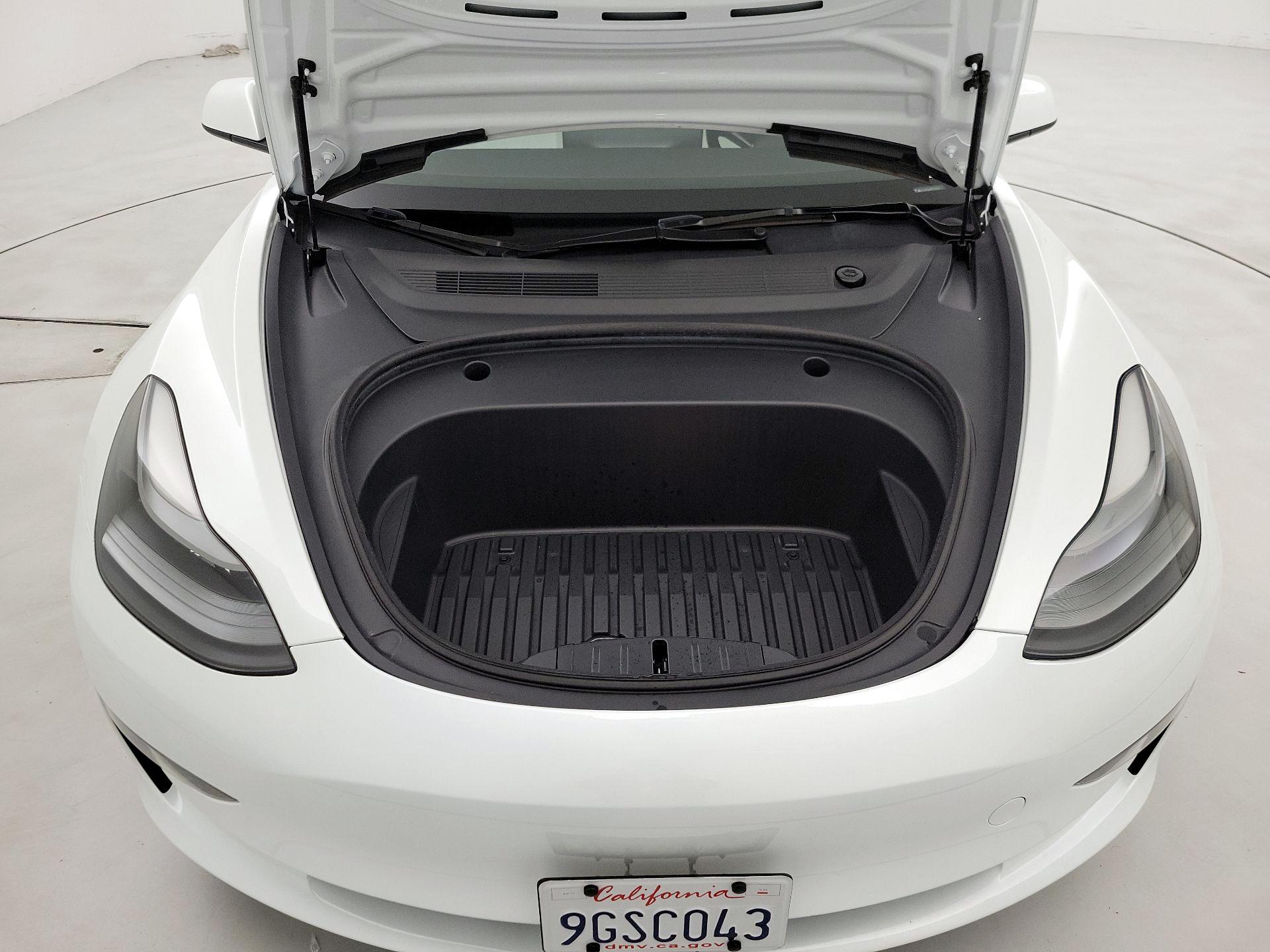 Thumbnail: 2023 Tesla Model 3 - 20