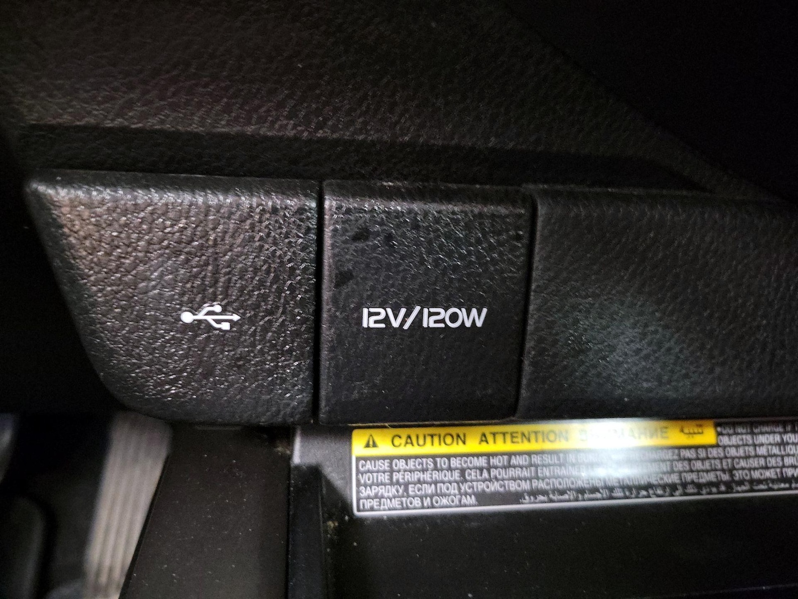 2021 Toyota Camry XSE - Photo 19