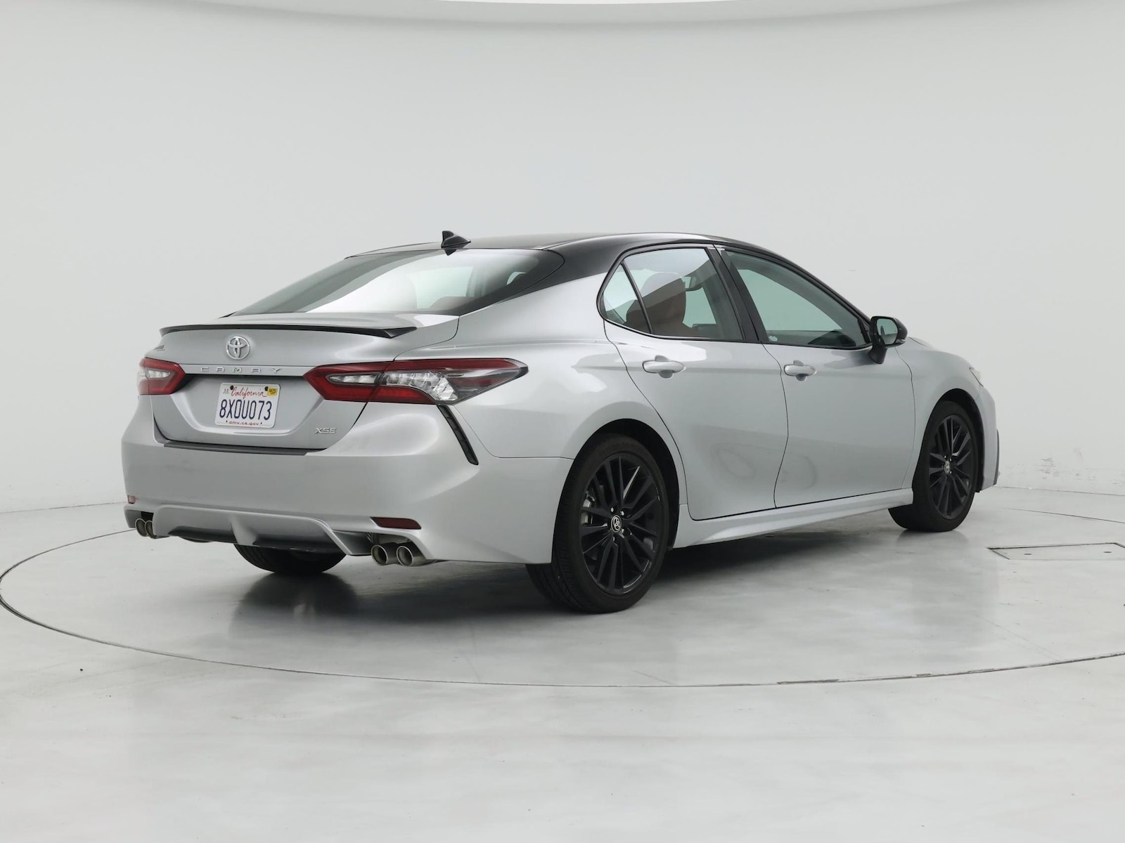 2021 Toyota Camry XSE - Photo 9