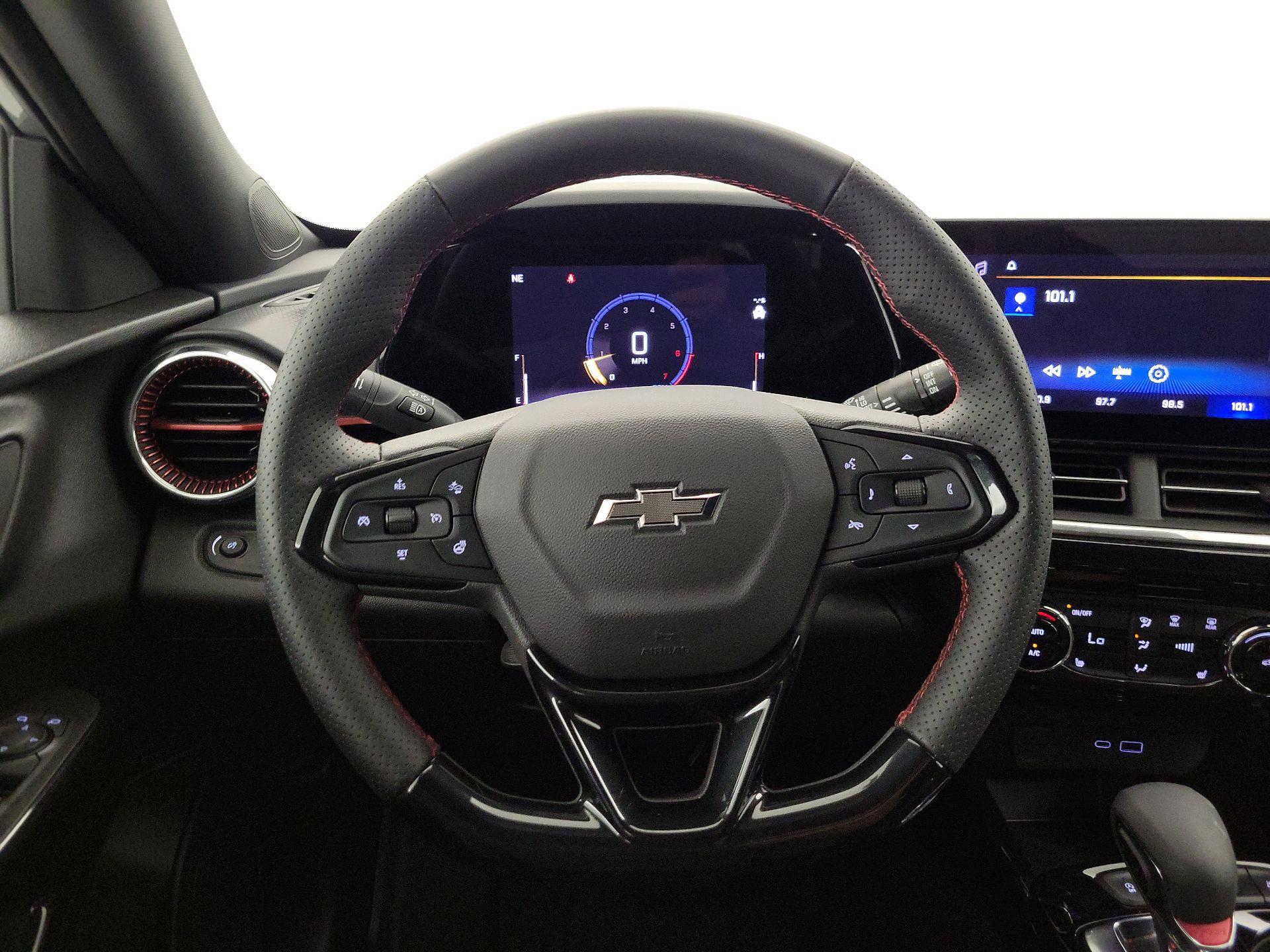 Thumbnail: 2025 Chevrolet Trax - 10