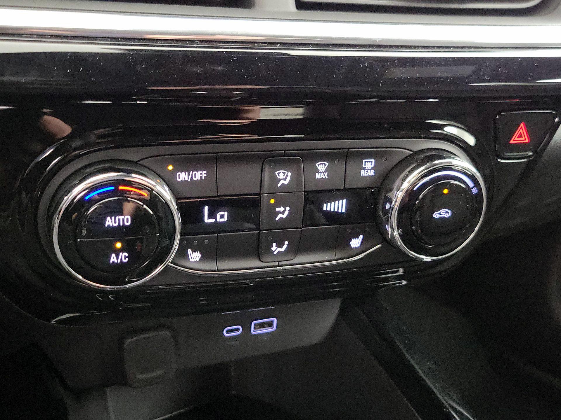 Thumbnail: 2025 Chevrolet Trax - 16